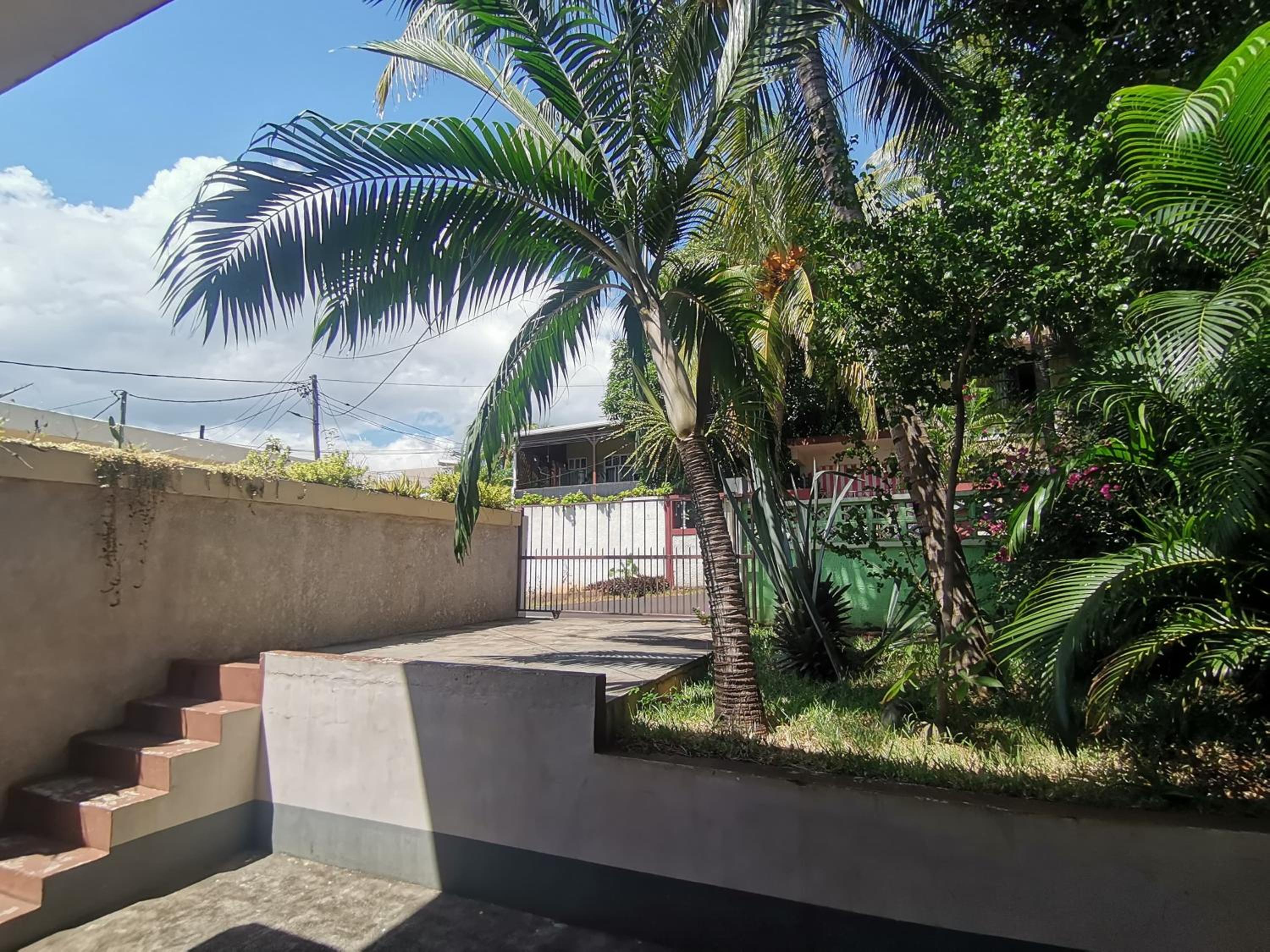 Apartment 3bedrooms 2bathrooms rooftop jacuzzi