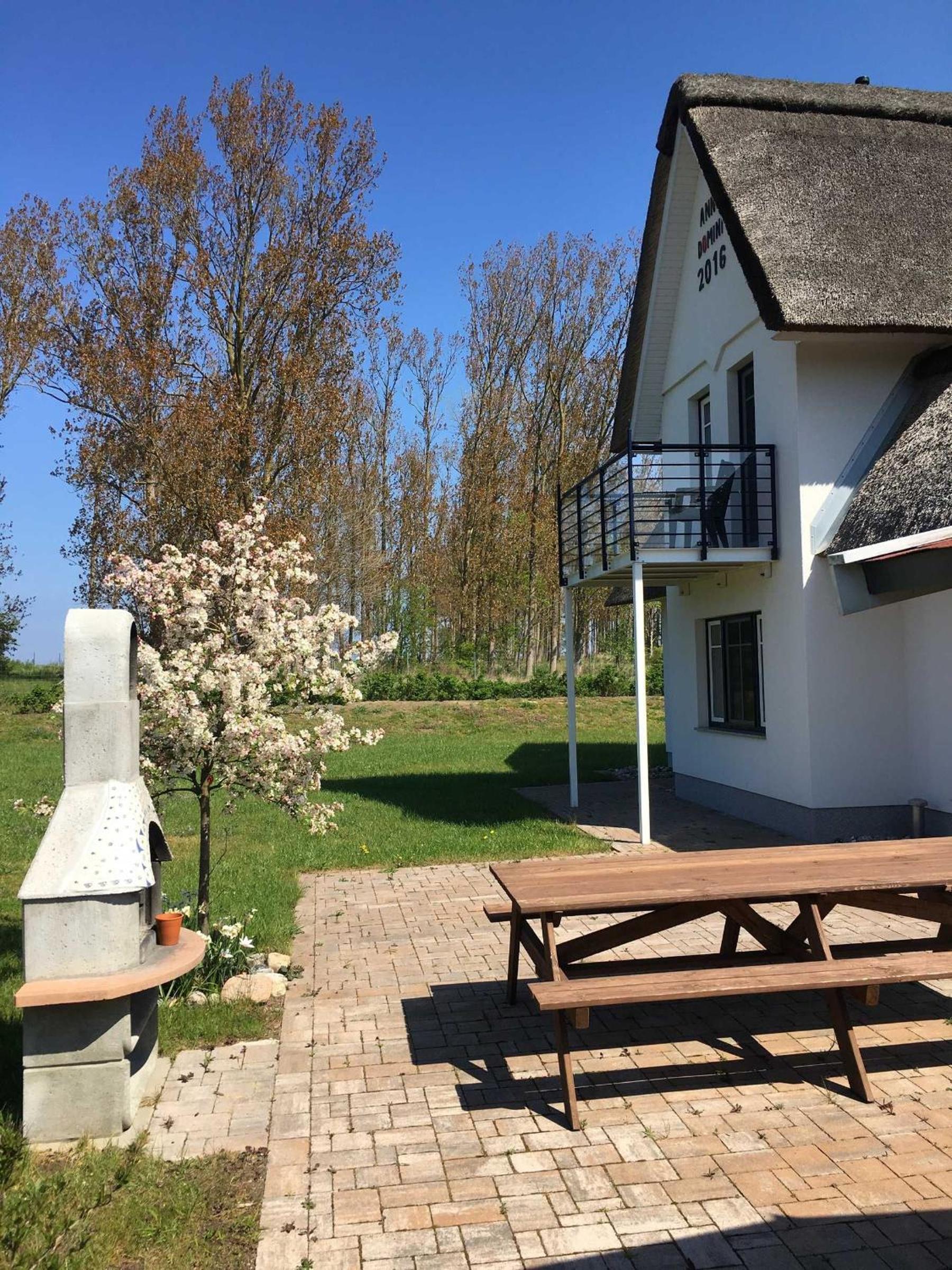 E13 Reetdachhaus 