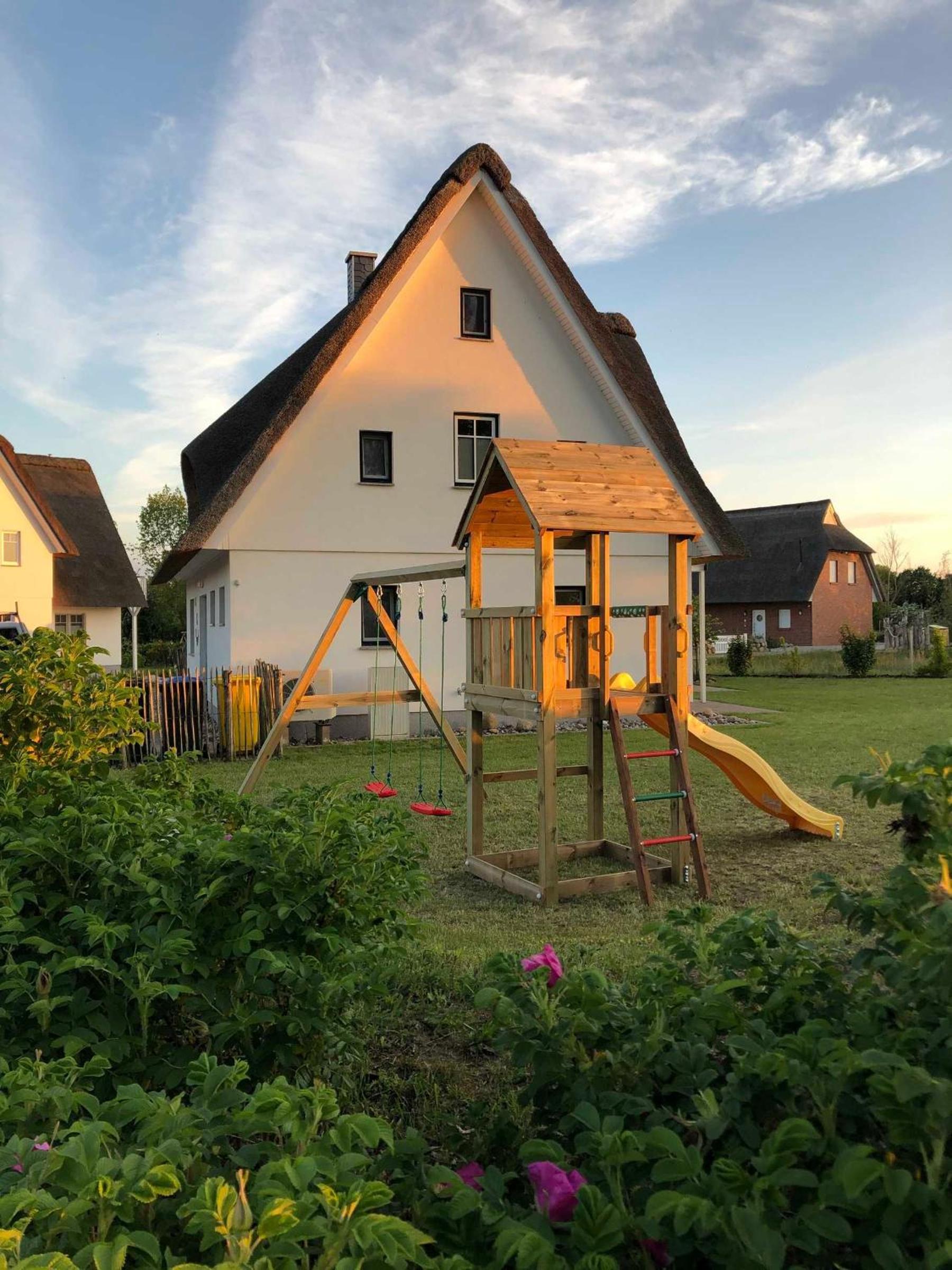 E13 Reetdachhaus 