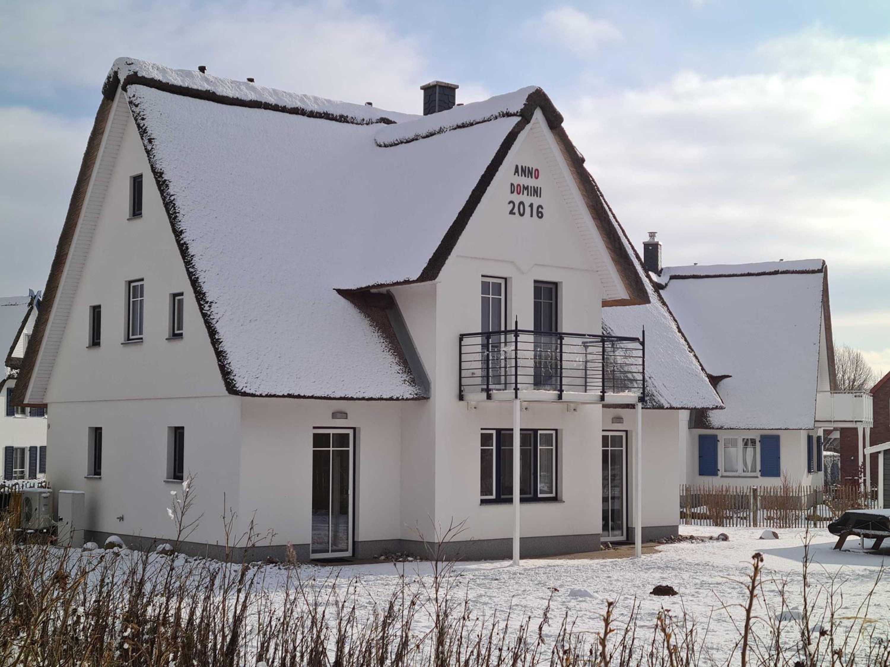 E13 Reetdachhaus 