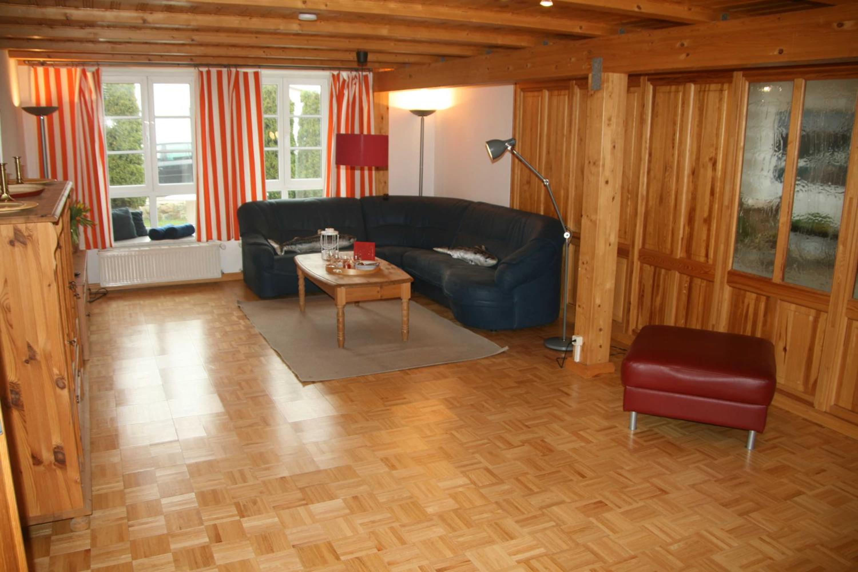 H9 Ferienhaus XL am Zeltplatz Rerik