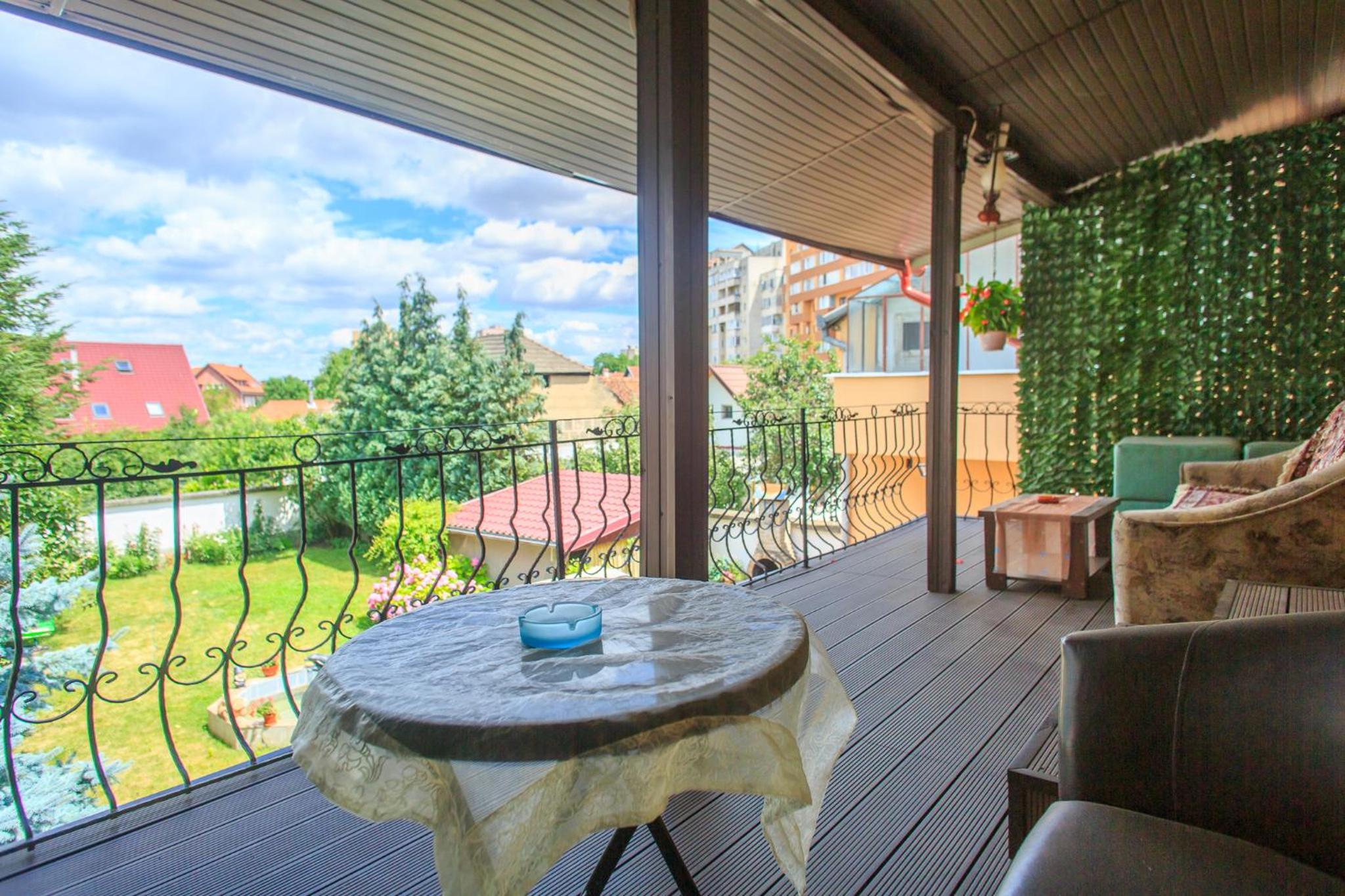 Nobless Boutique Residence