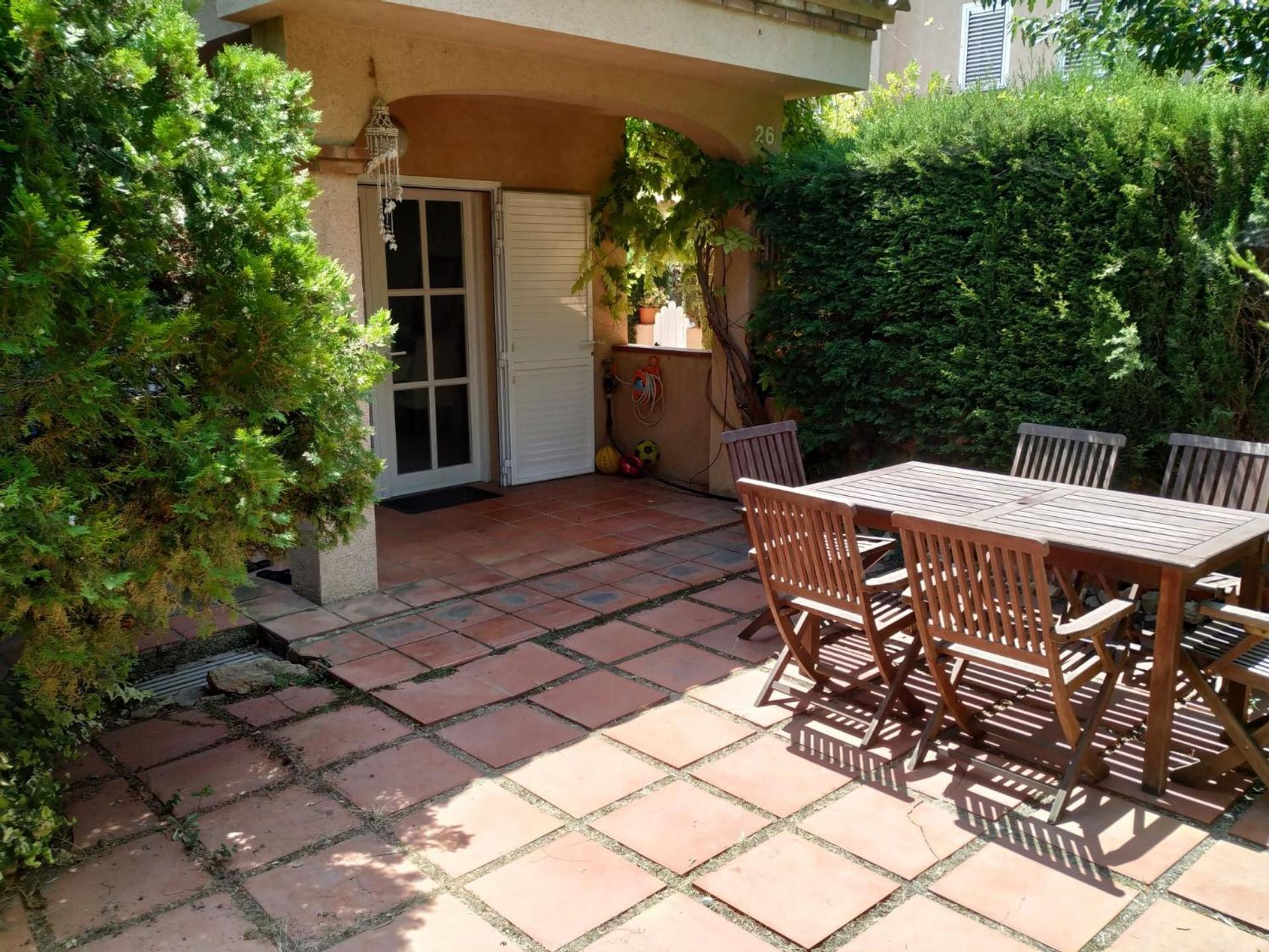 Cosy house with swimming pool in Altafulla