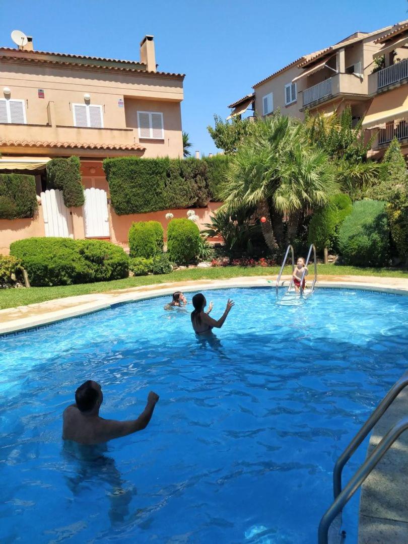 Cosy house with swimming pool in Altafulla