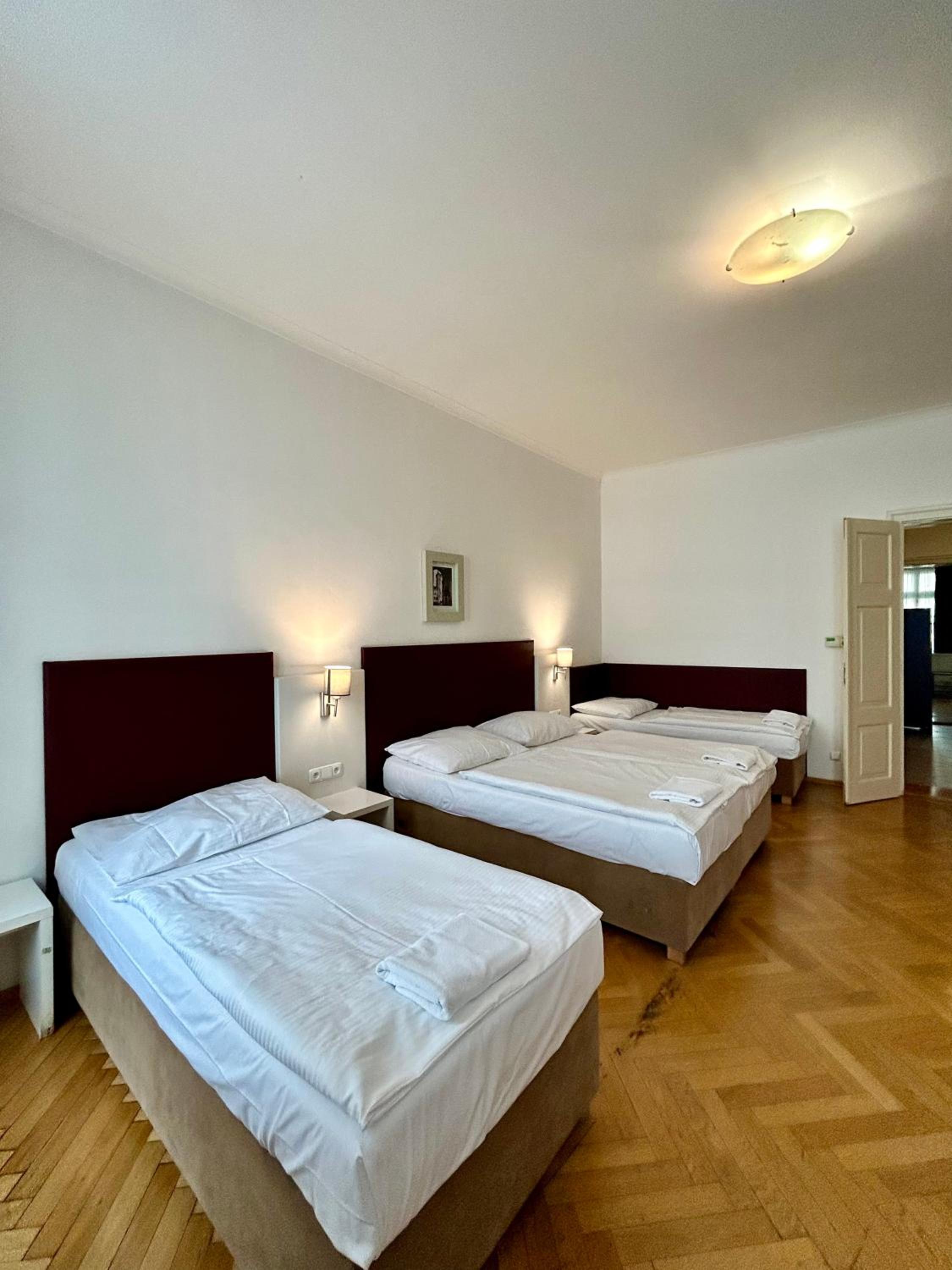 Quadrio Bedroom Central Apartment