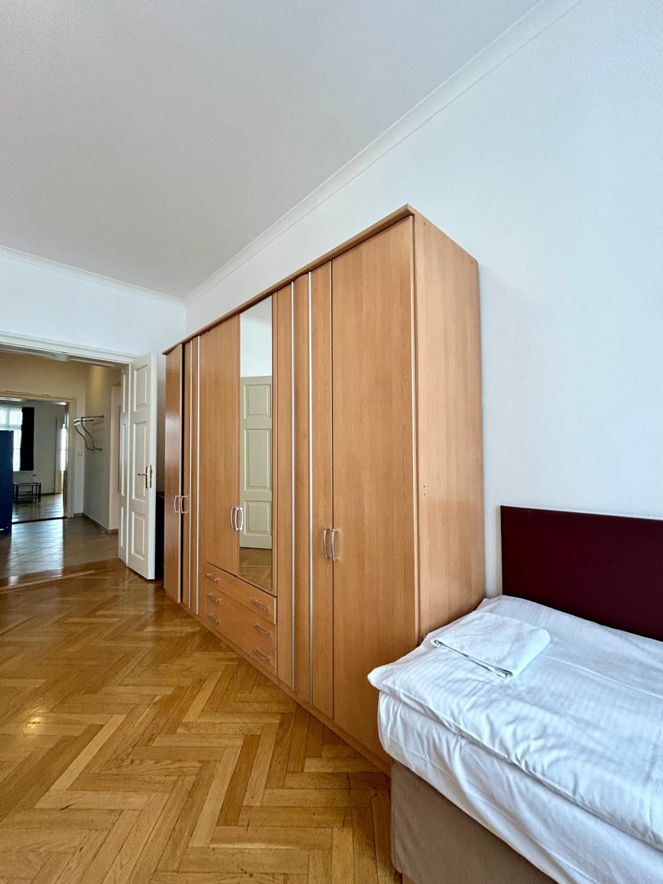 Quadrio Bedroom Central Apartment