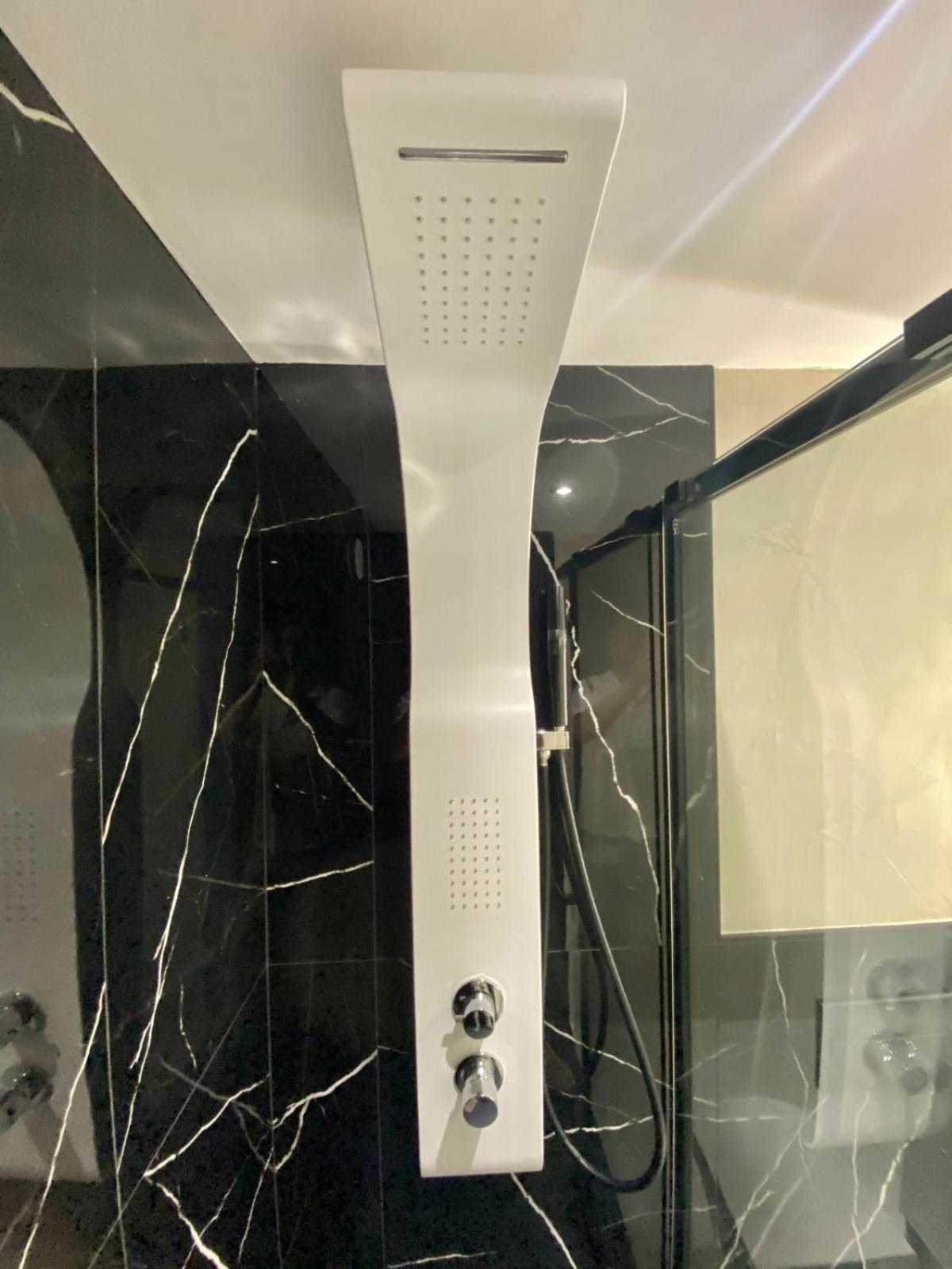 JADE exclusives apartment in Las Americas