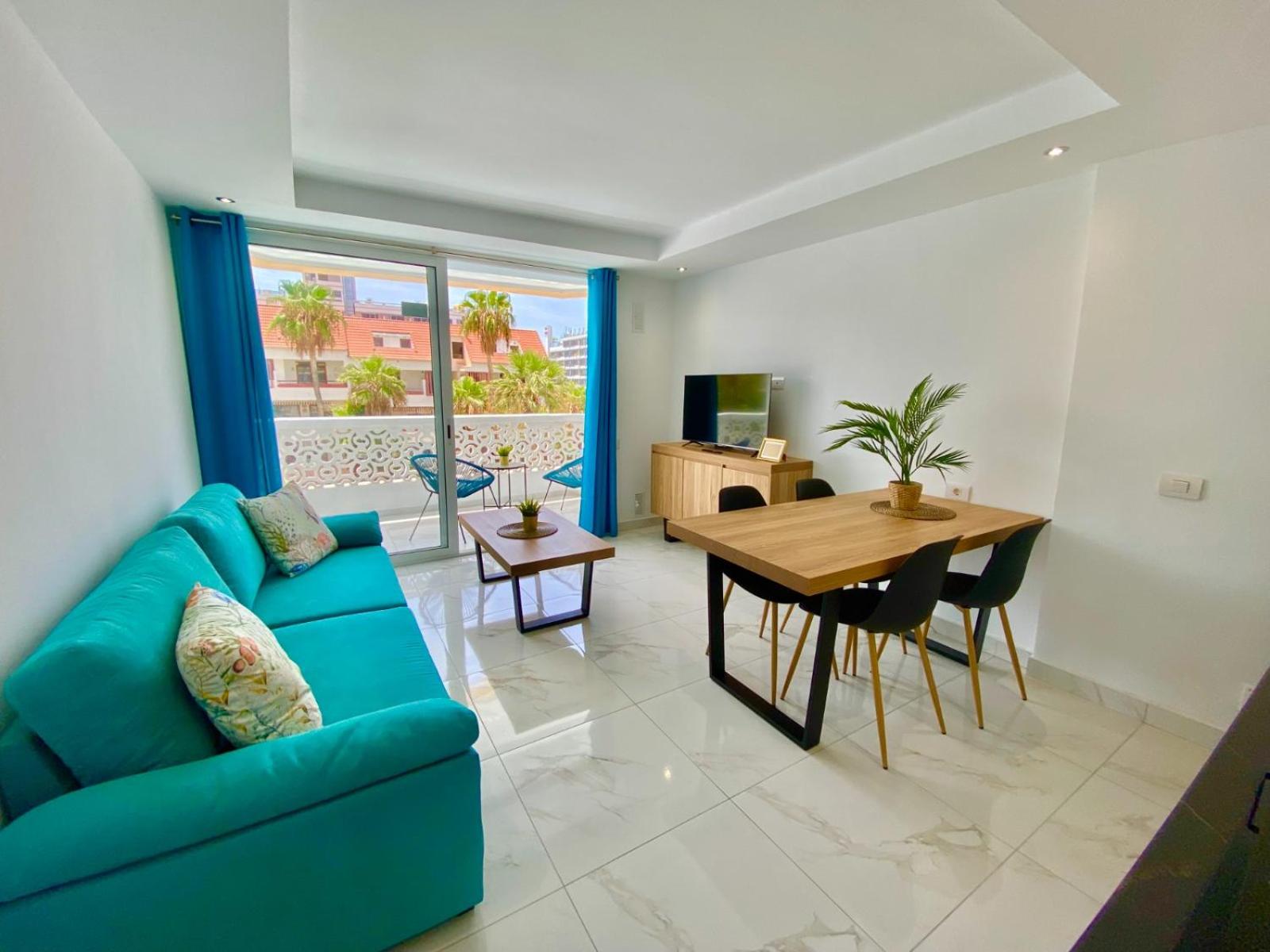 JADE exclusives apartment in Las Americas