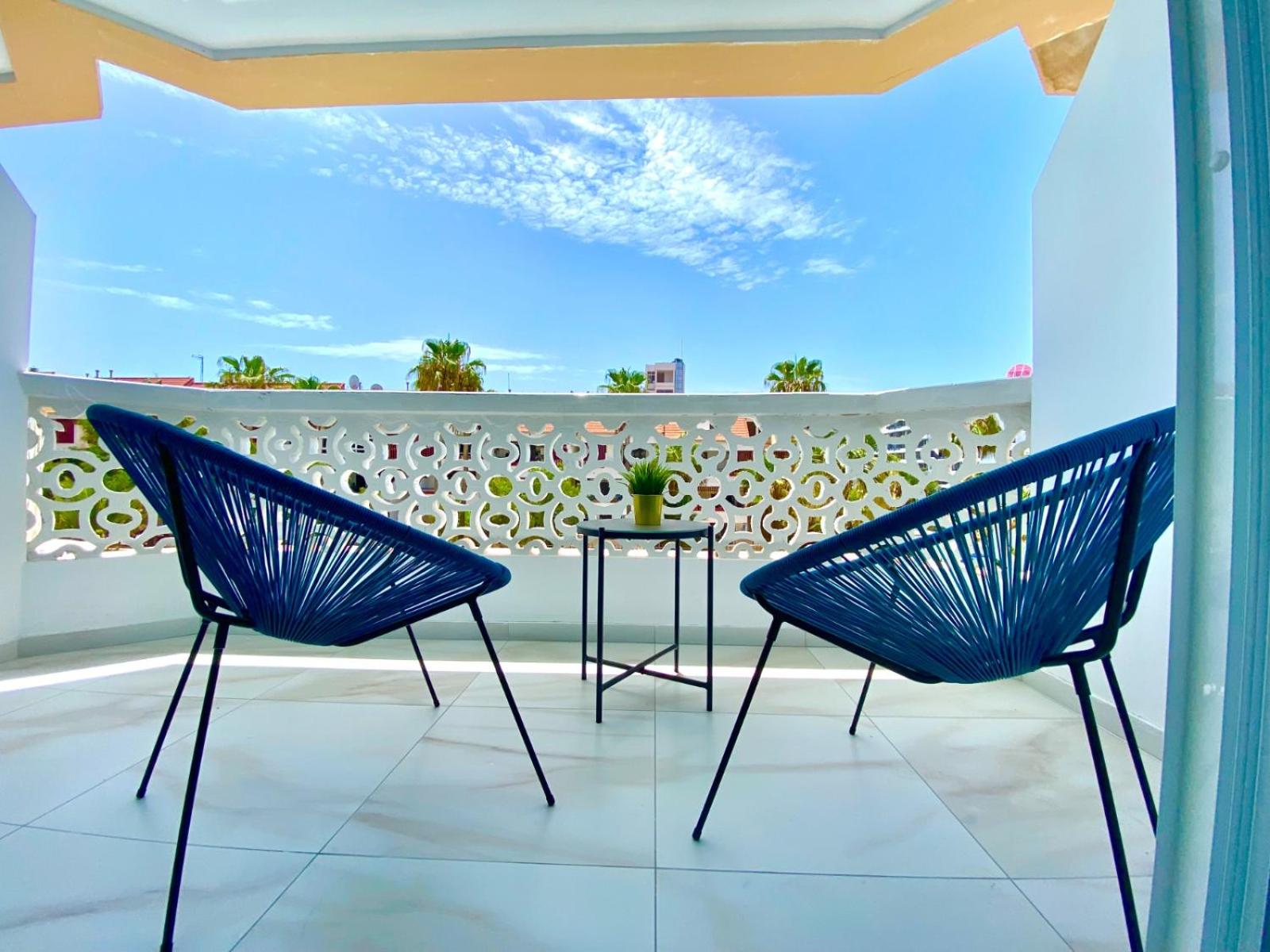 JADE exclusives apartment in Las Americas