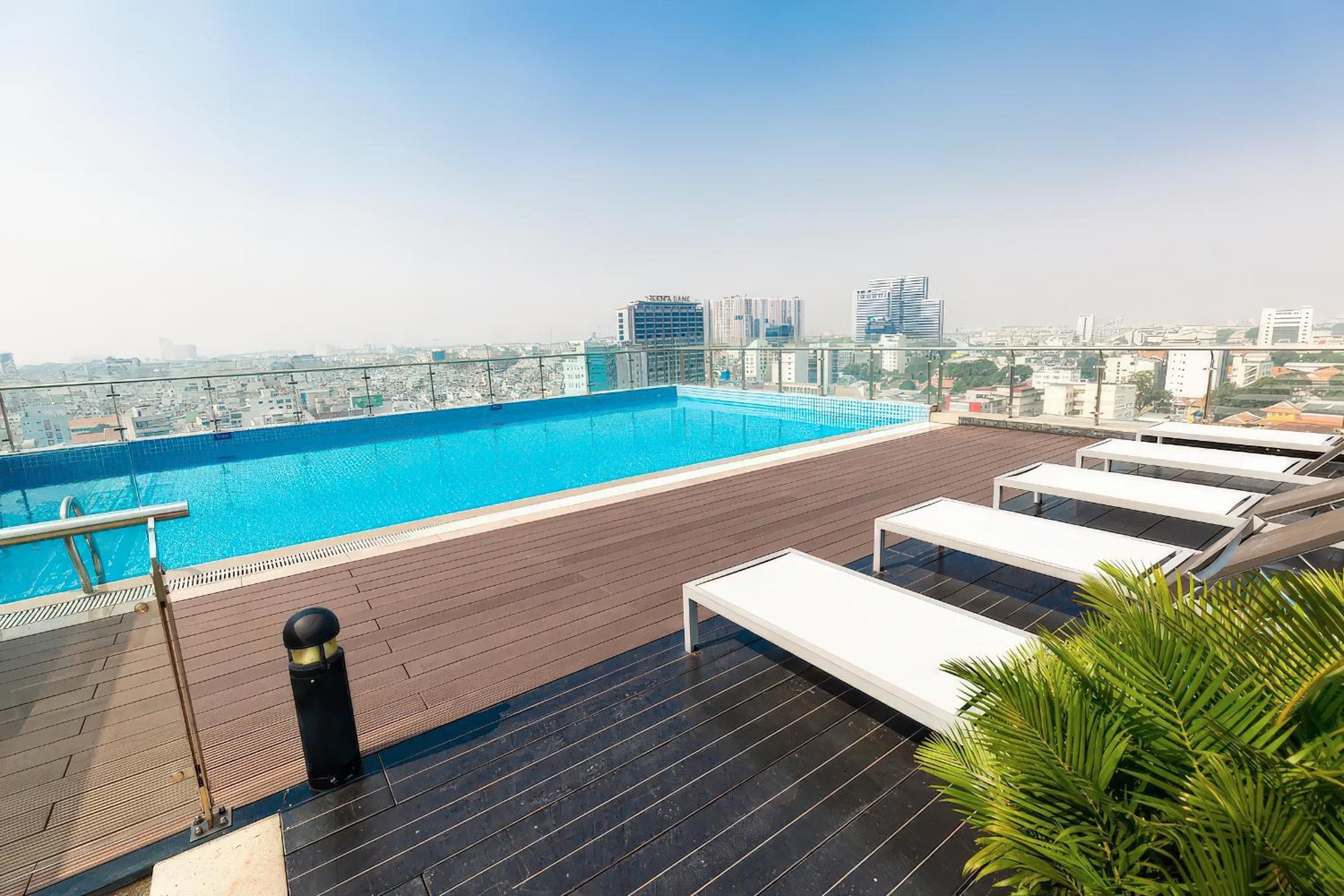 Saigon Pavillon Suites