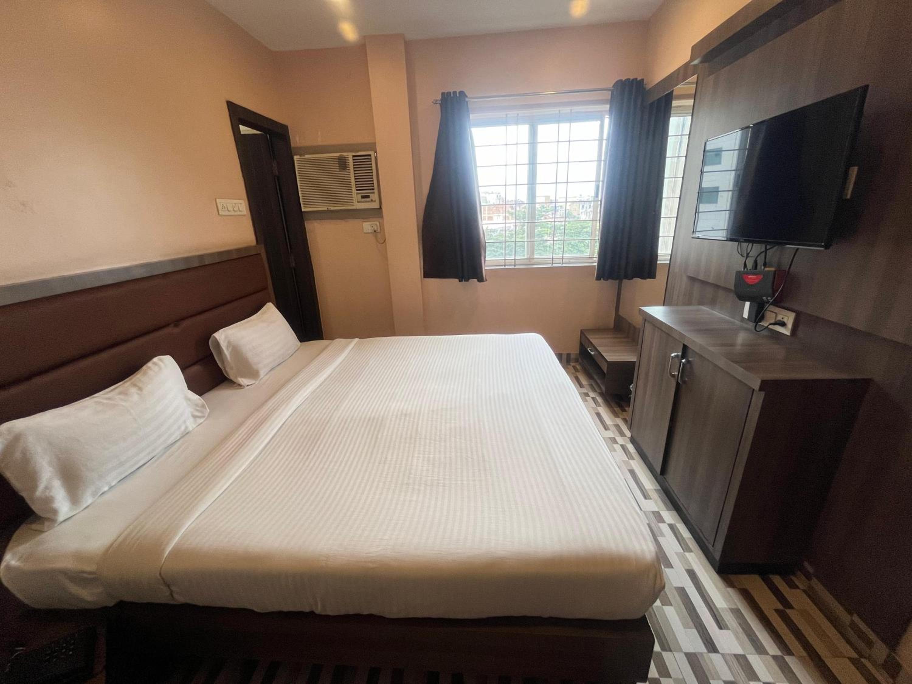 Hotel Joy view 2