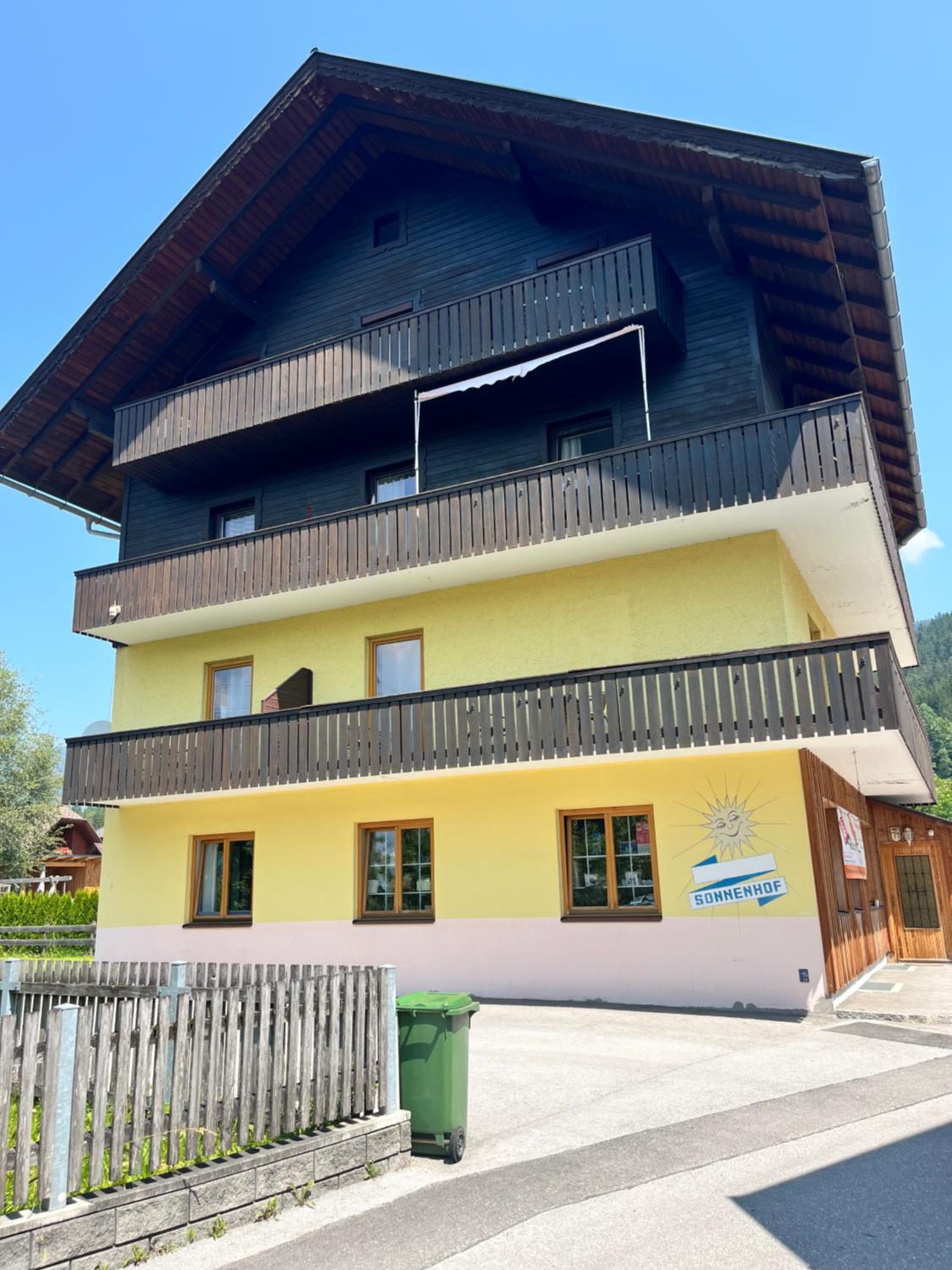 Sunside Apartments