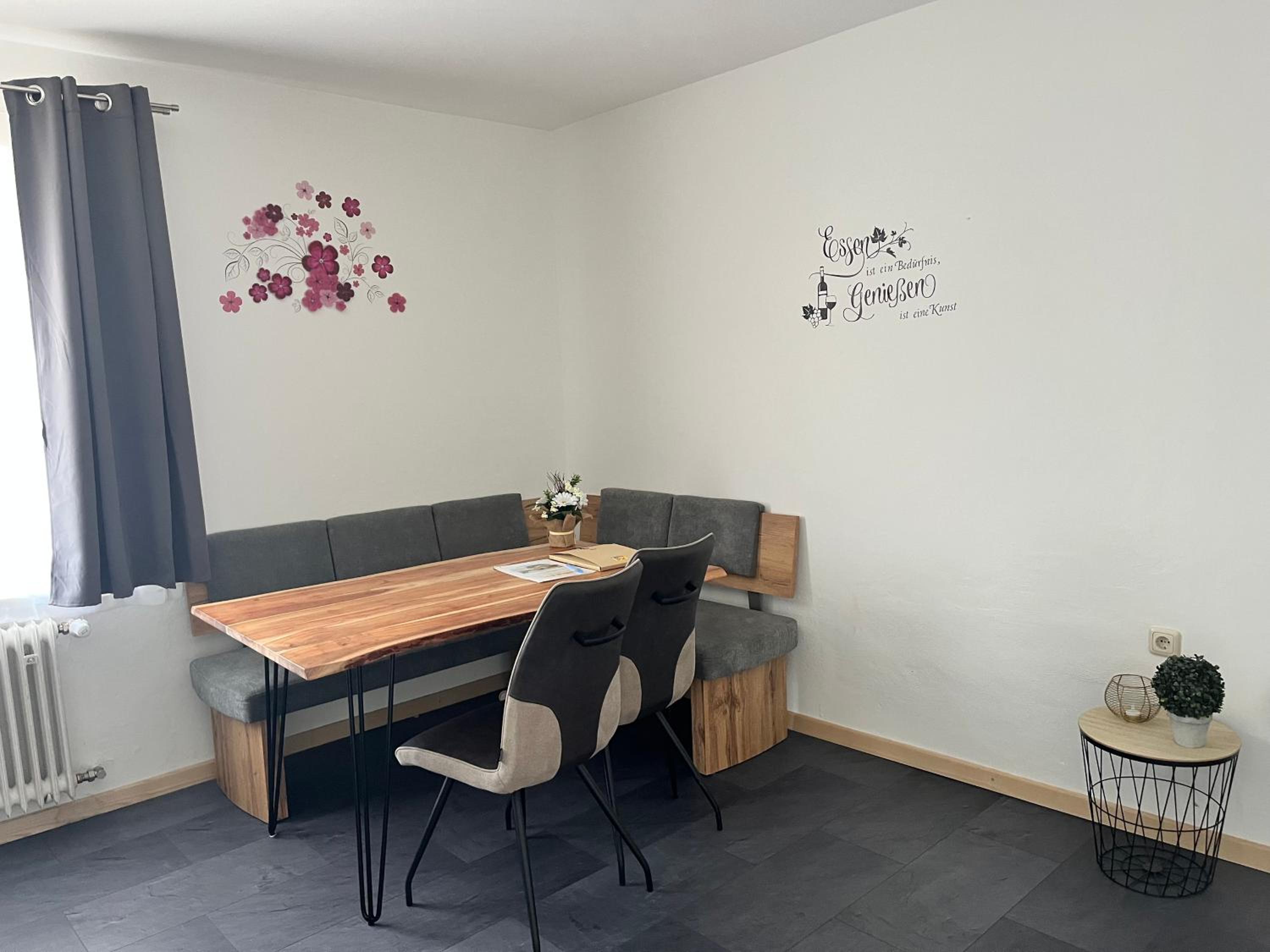 Sunside Apartments