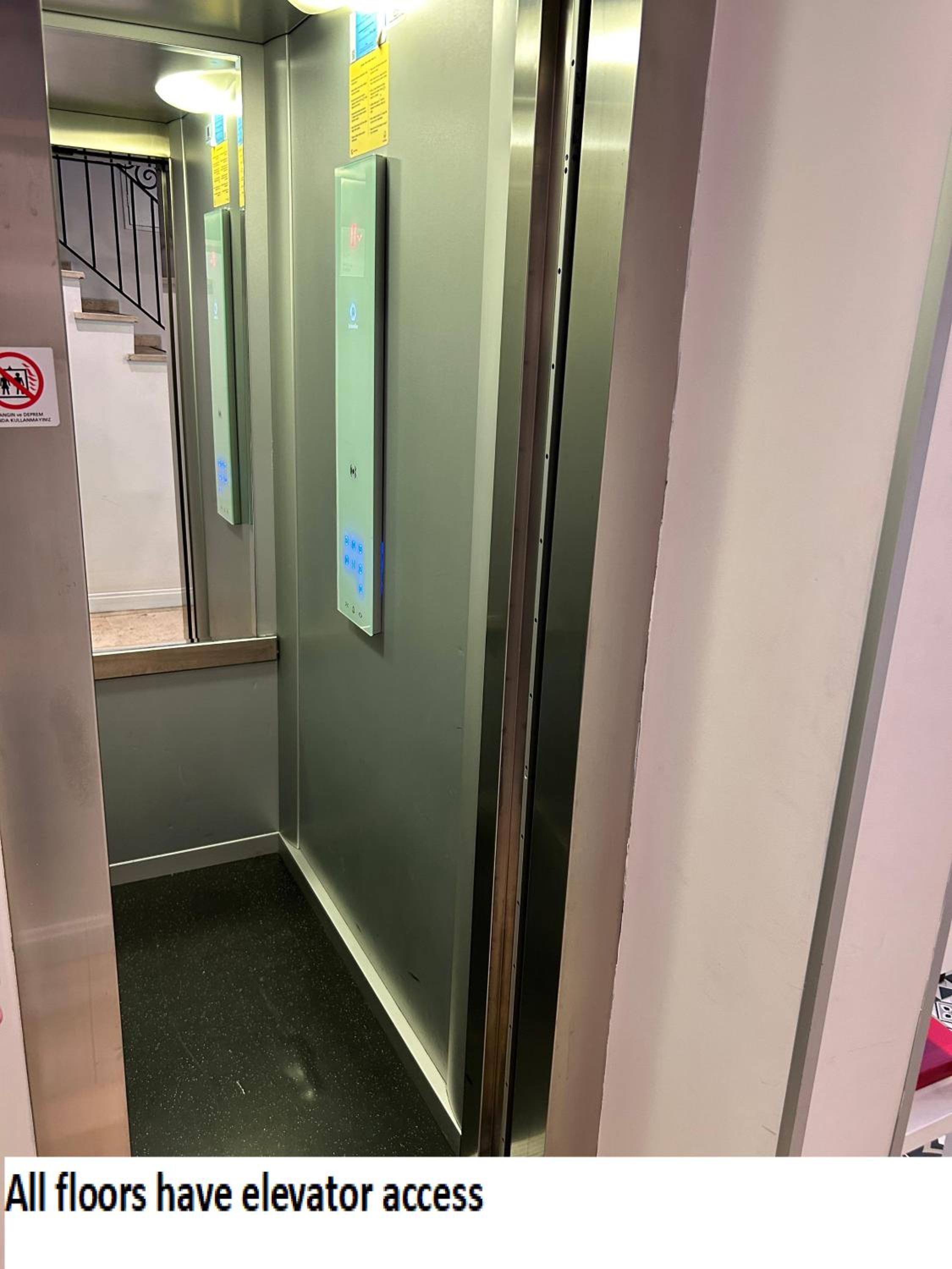 Ten Rooms İstanbul Otel - Image 20