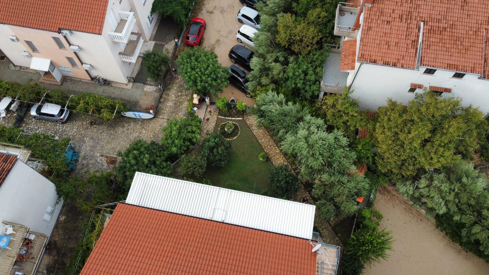 Apartments Tare, Electric Car Refill view 4