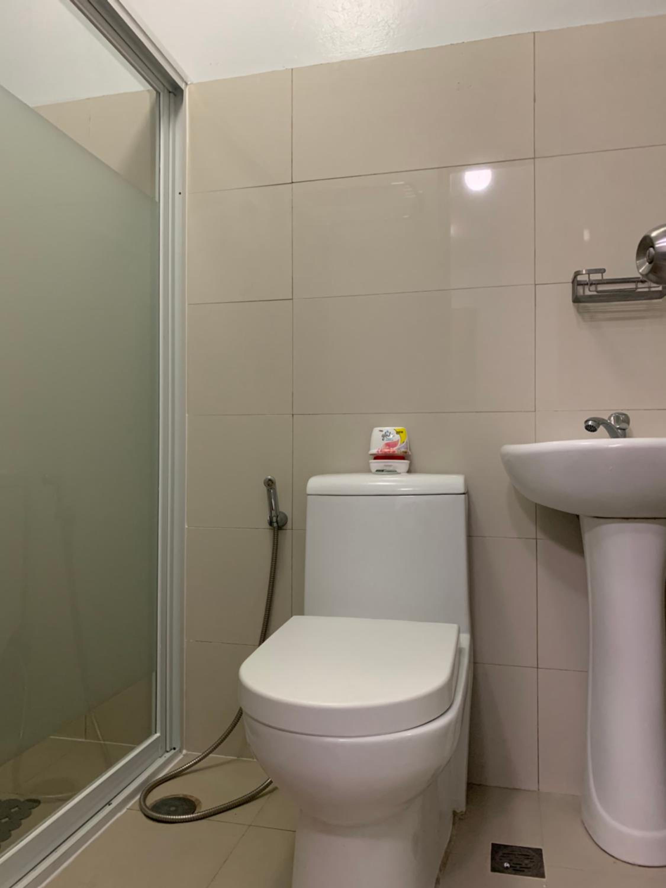 Spacious 2-bedroom condo,Wifi,Netflix,Free Parking, photo 19