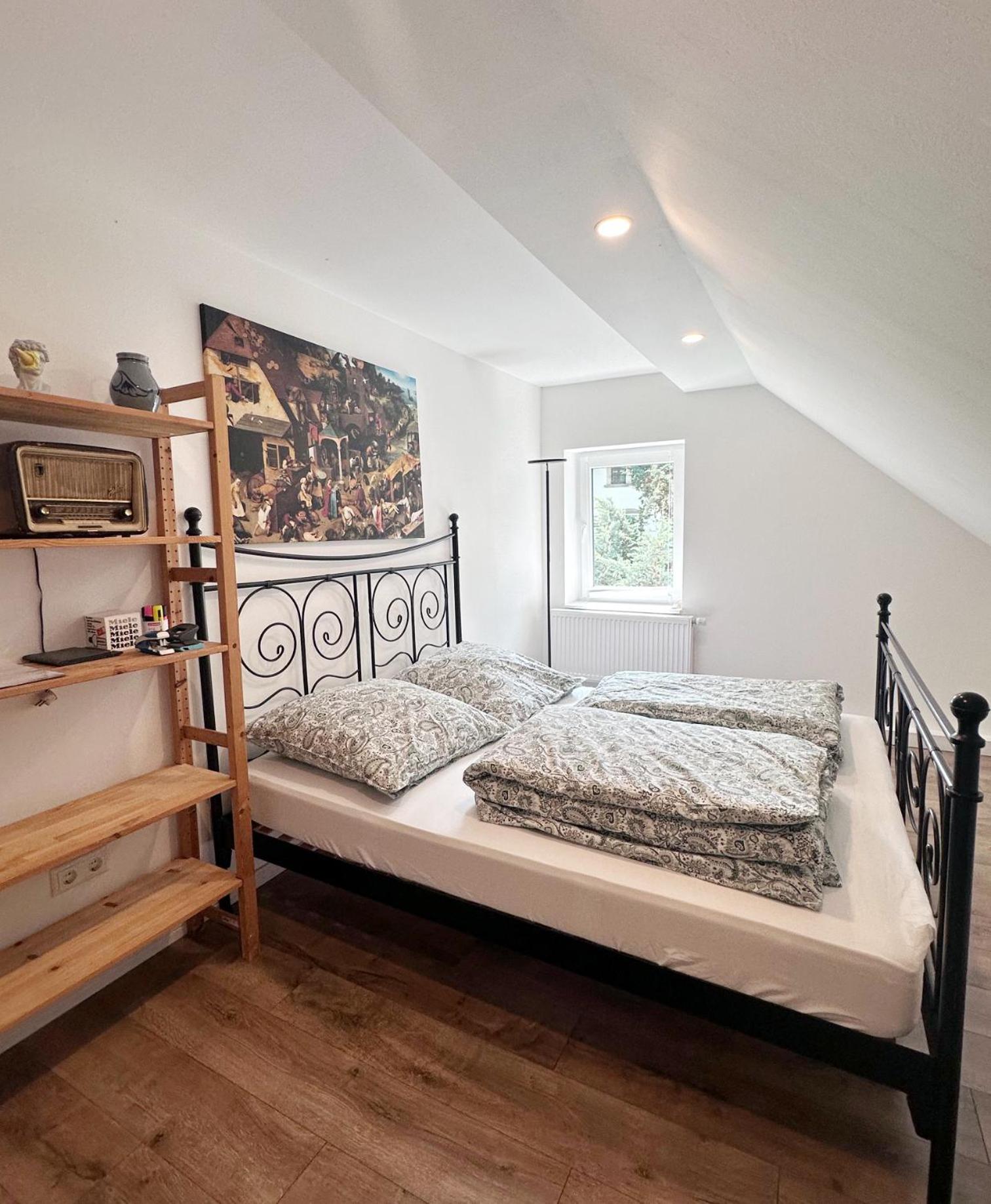 Modernes Bauernhaus - 3 Schlafzimmer, Kamin, Wohnzimmer, Küche, Bad