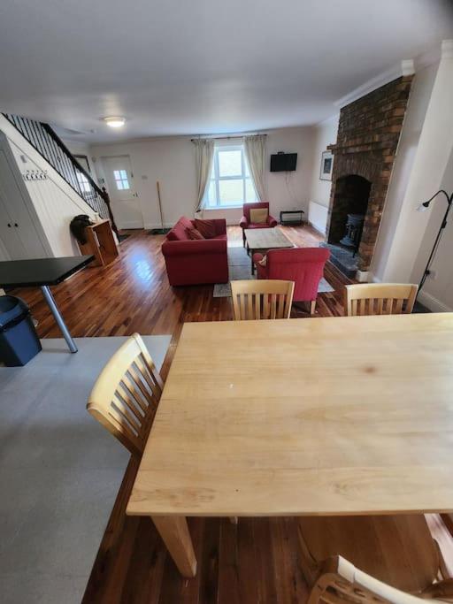 Eastham Cottage - Quiet Courtyard Self-Catering view 4