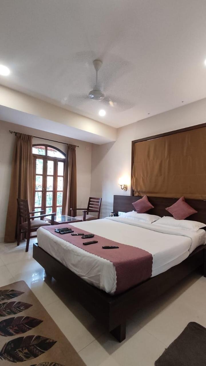 Hotel Assagao Grand