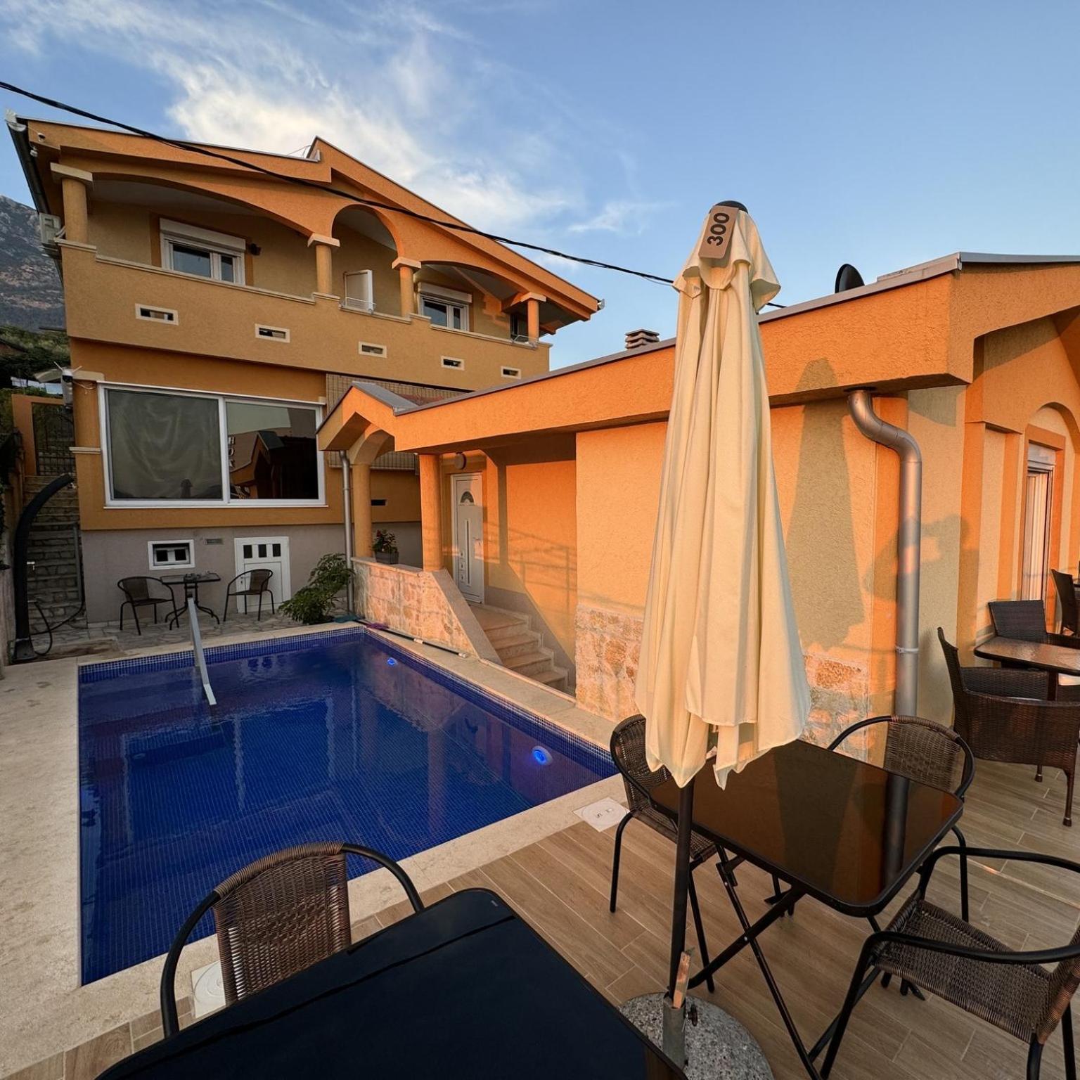 Apartmani Carovac