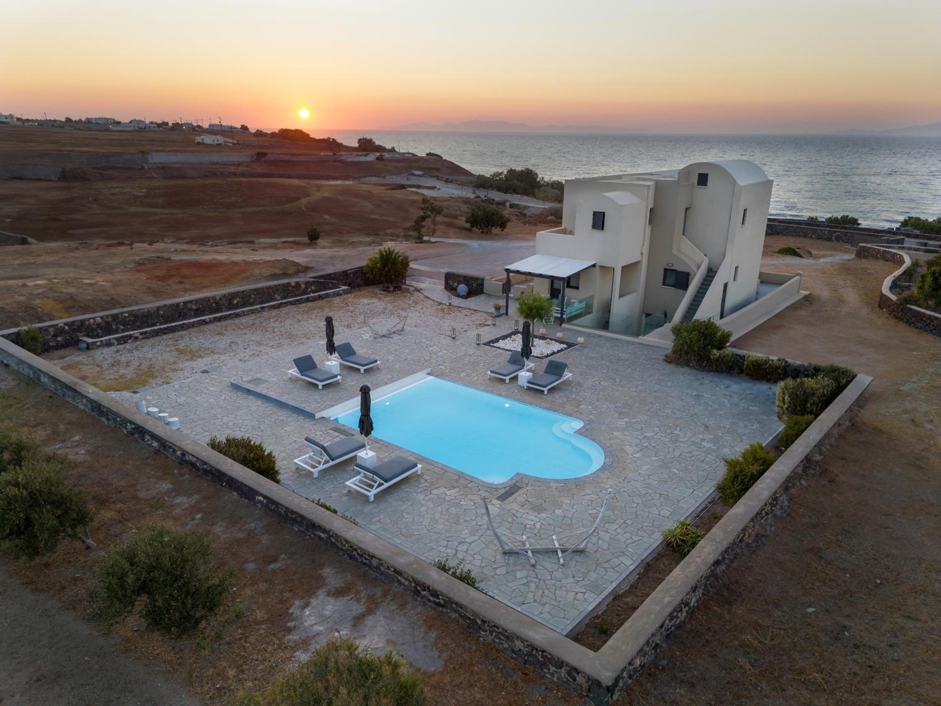 Mythique Pool Residence view 3