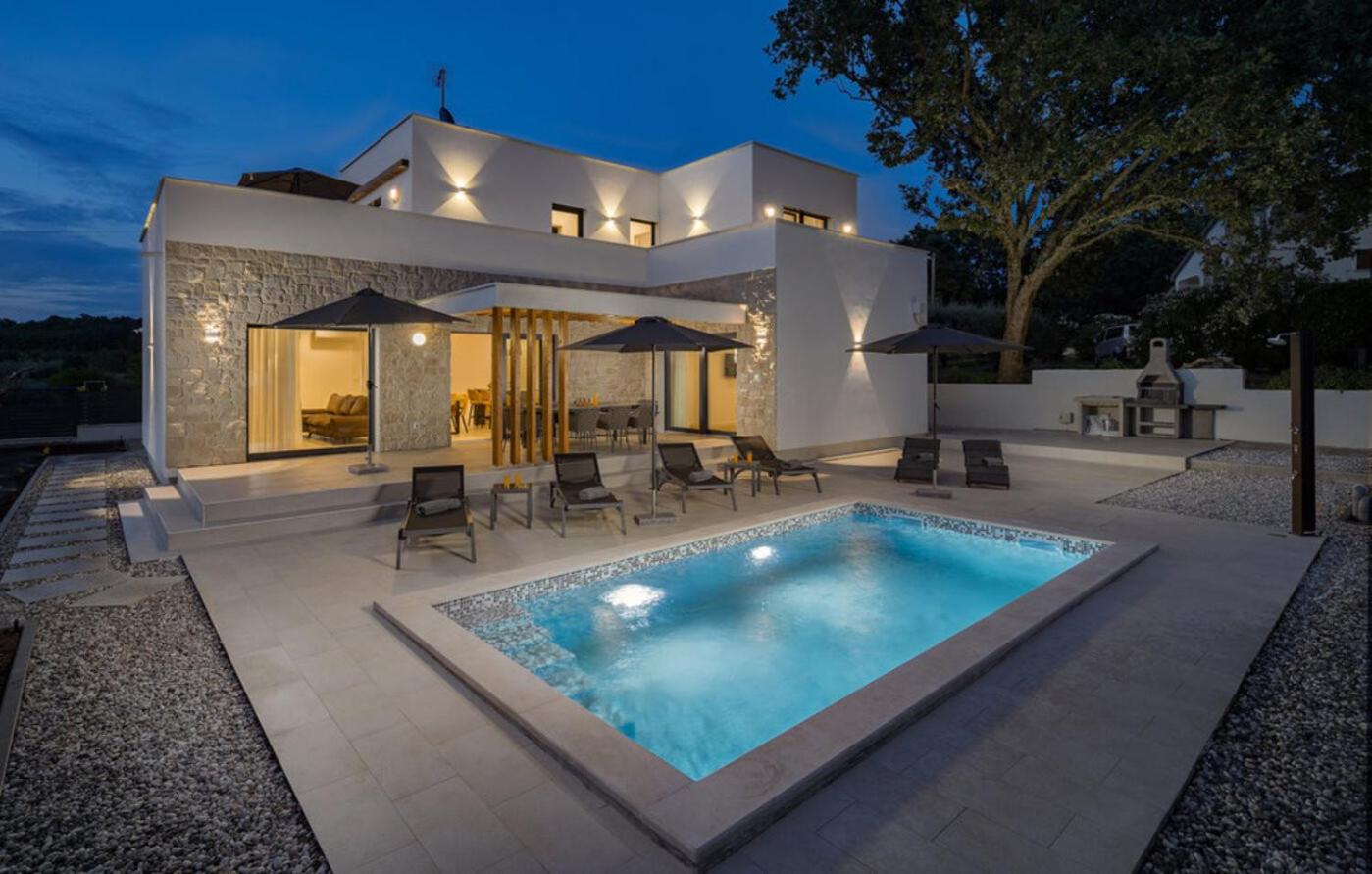 Villa Zanetta pet friendly near Poreč for 6 people with sea view & private pool view 4