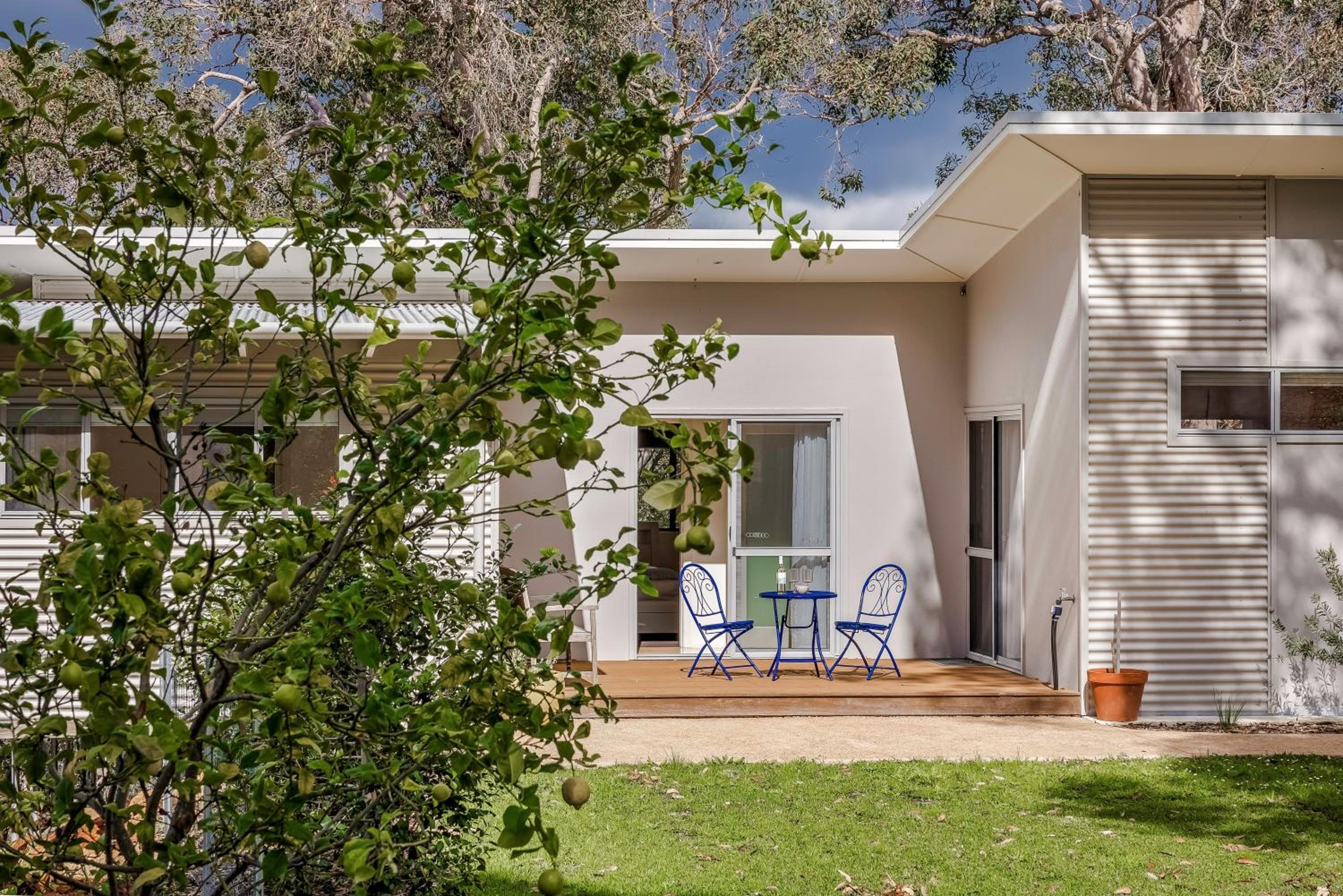 Vintners - spacious, 2 bdrm wings, nature setting