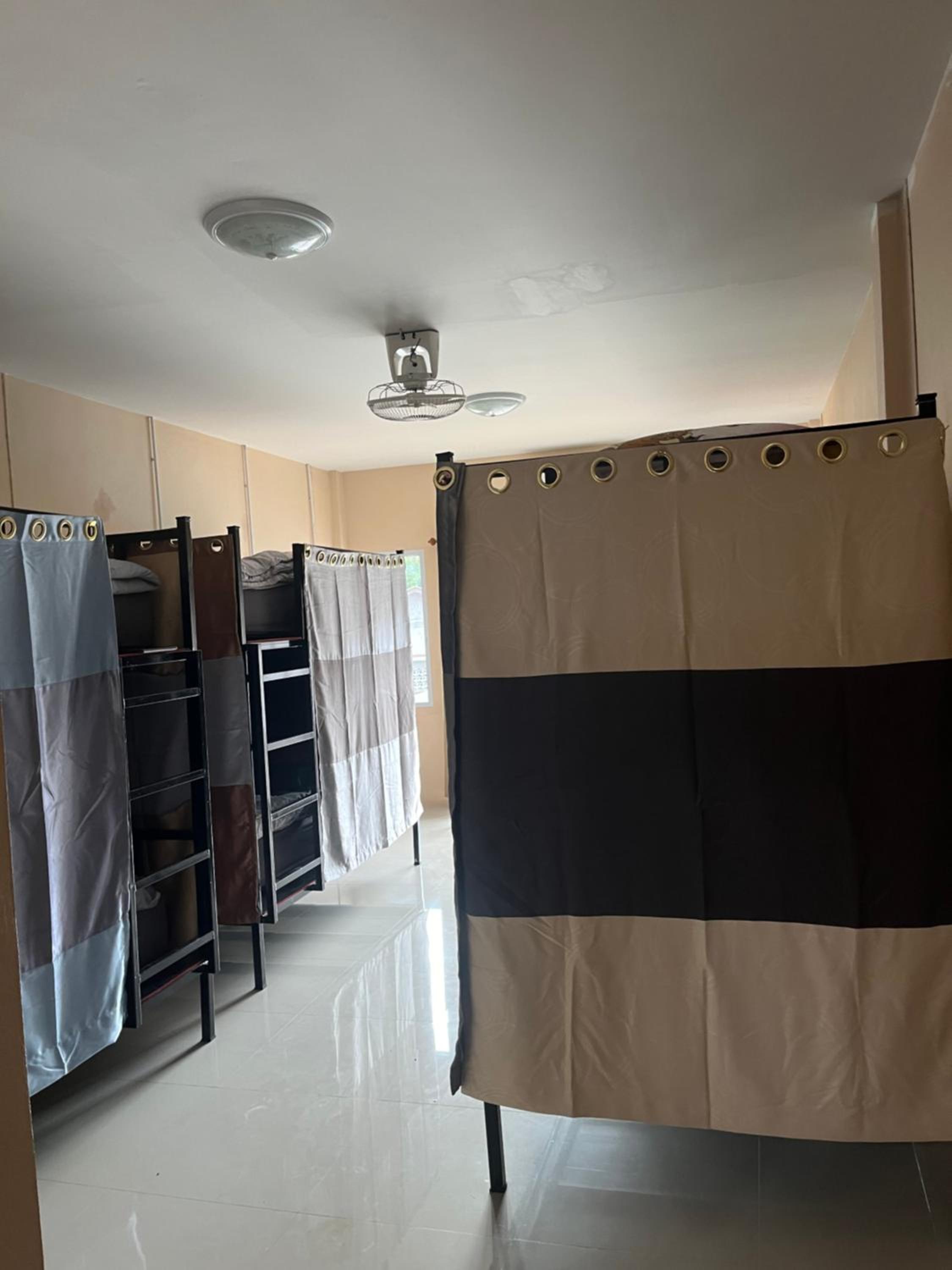 Khaosok city hostel