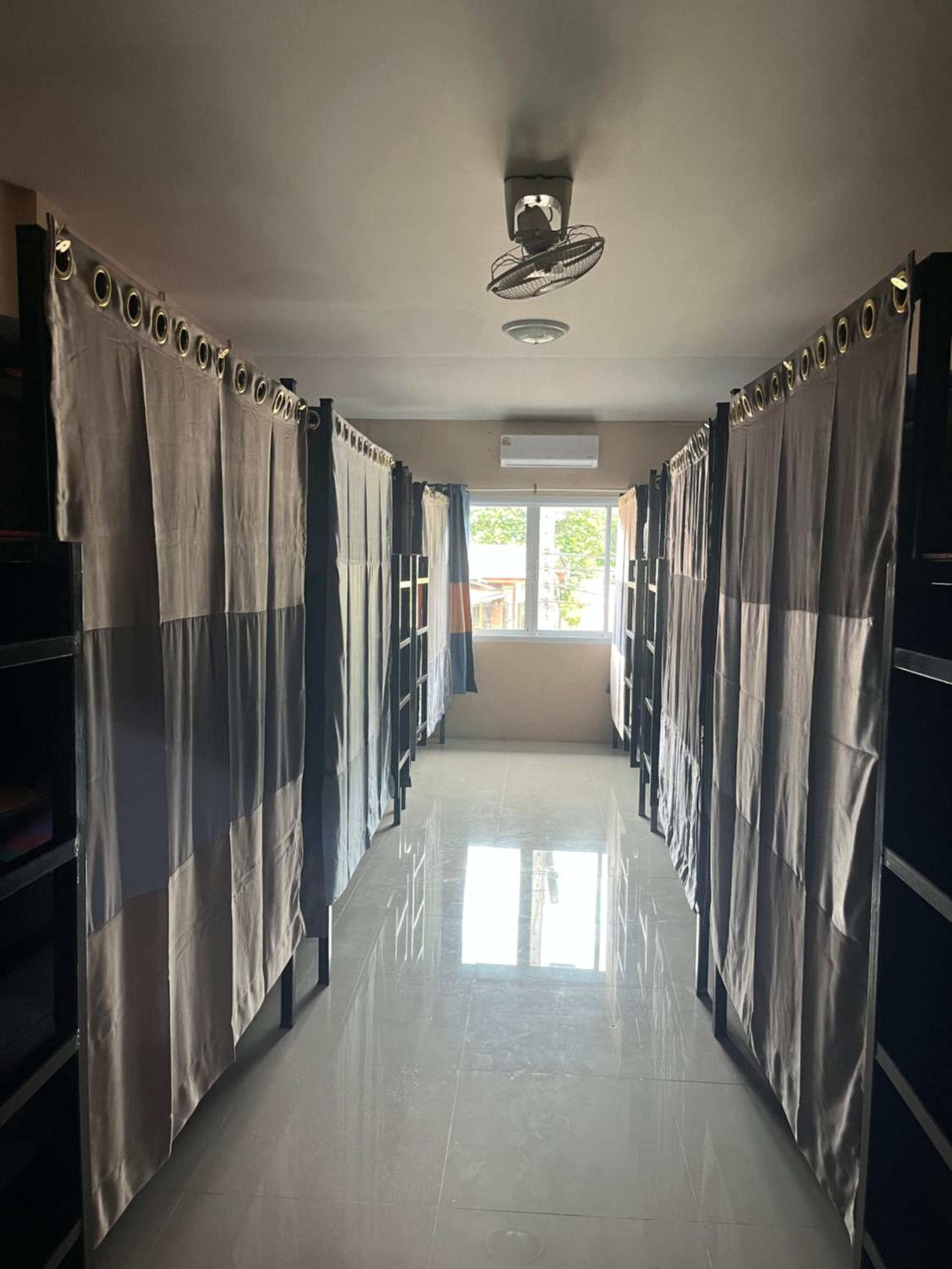 Khaosok city hostel
