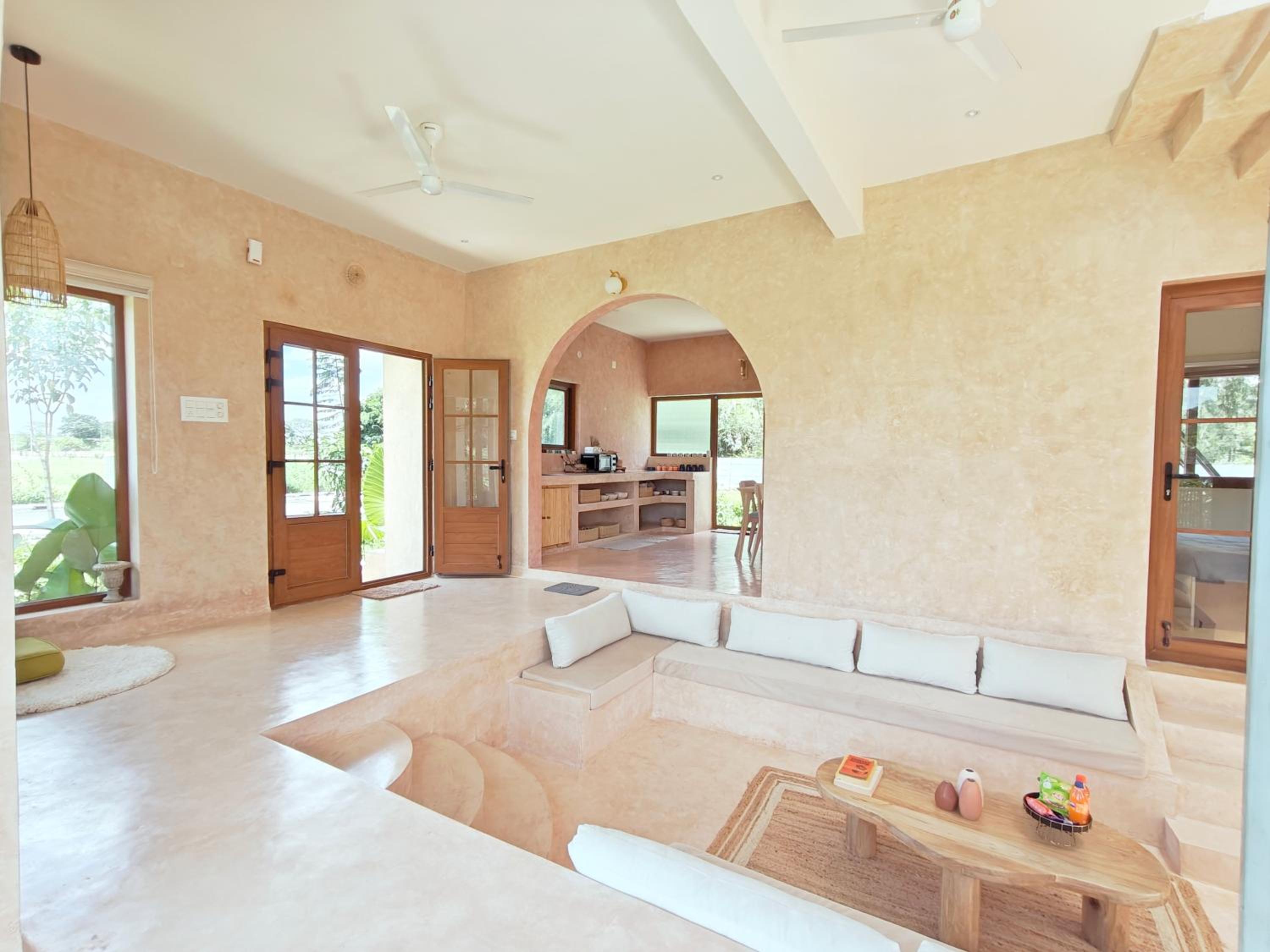 Tuscan Breeze, Nandi Hills