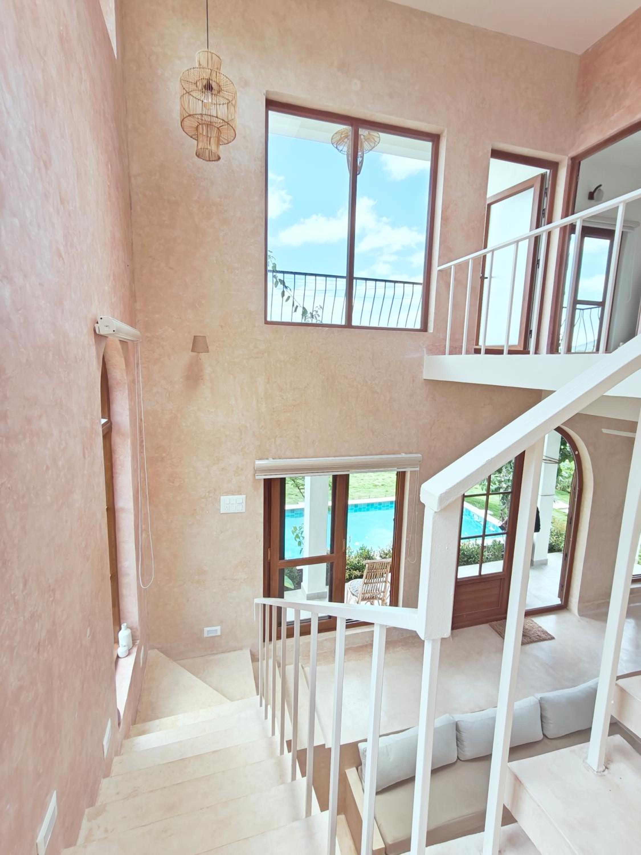 Tuscan Breeze, Nandi Hills