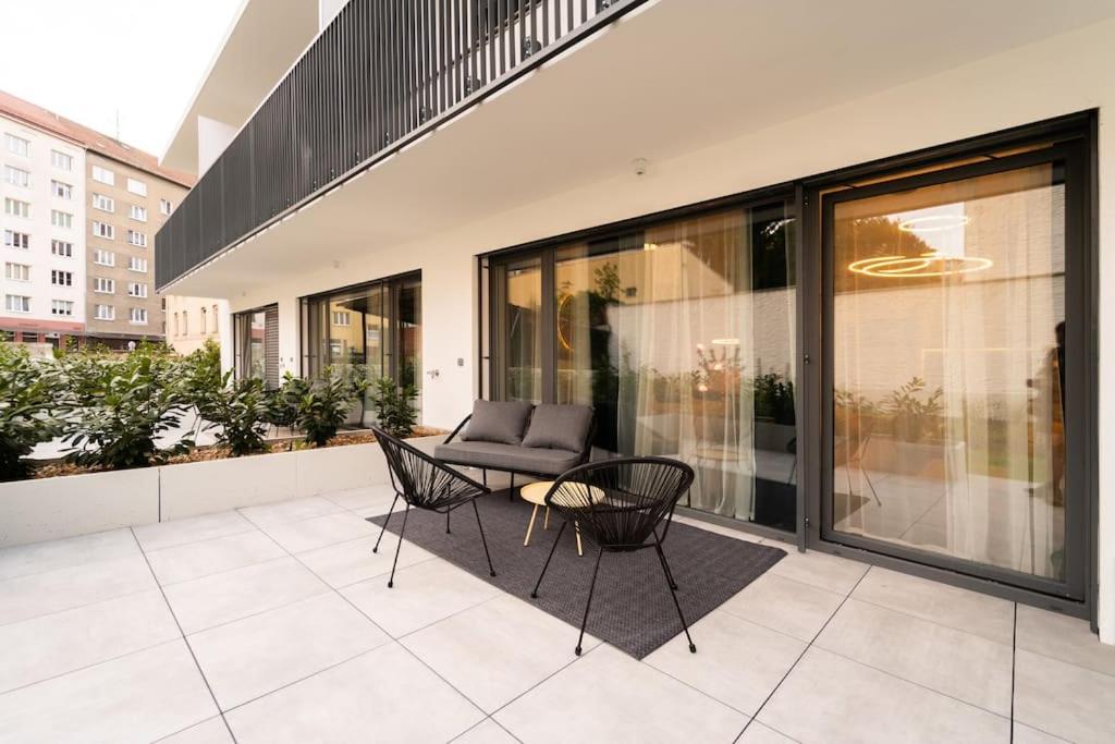 Gold Garden Terrace Apartment
