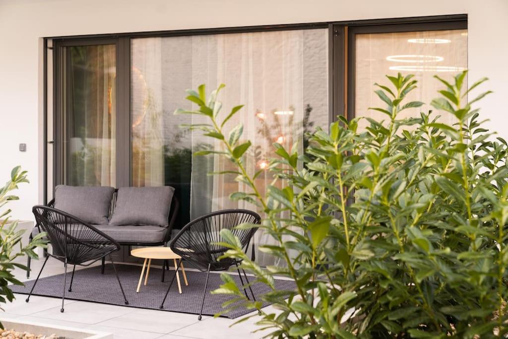 Gold Garden Terrace Apartment