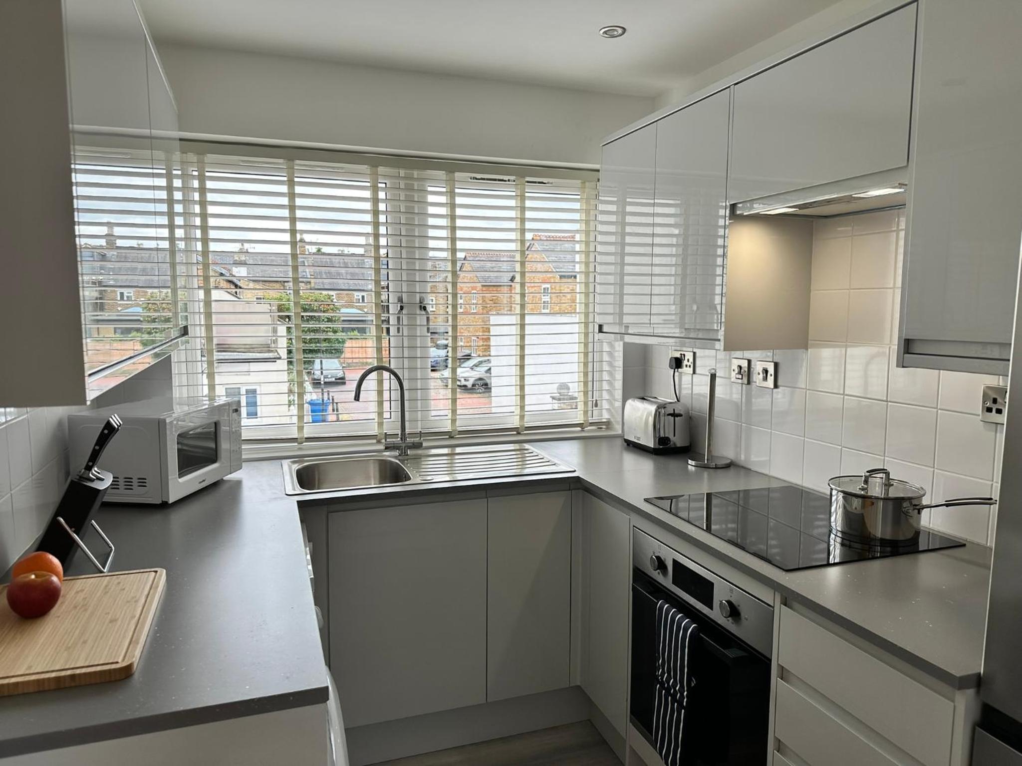 Russell Street - Studio by Accommodation Windsor view 4