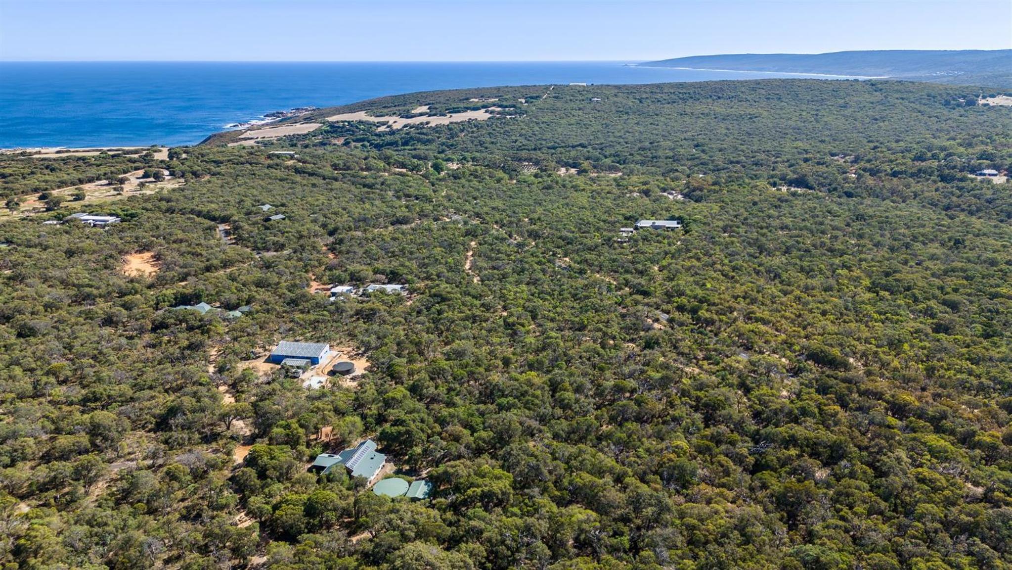 Inji Homestead - 5 acre holiday home in Margaret river region