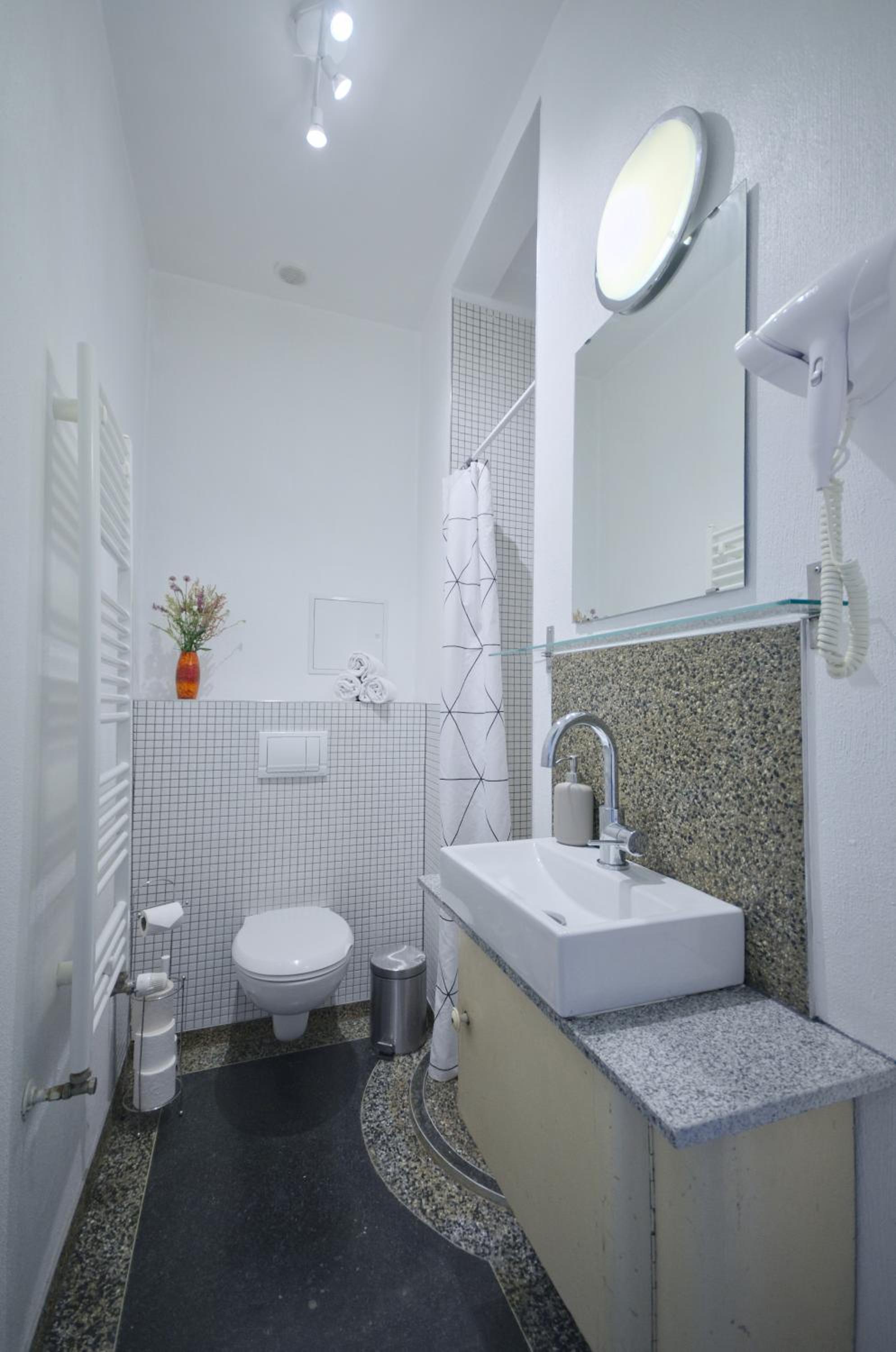 Ground Floor Apartment LAL
