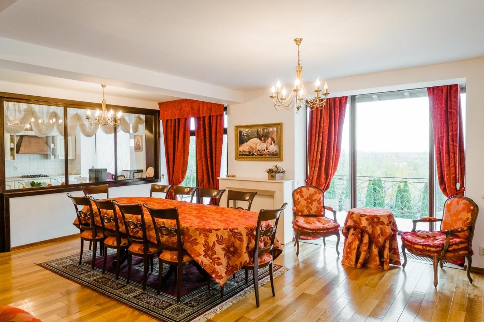 Hidden Hills Villa view 5