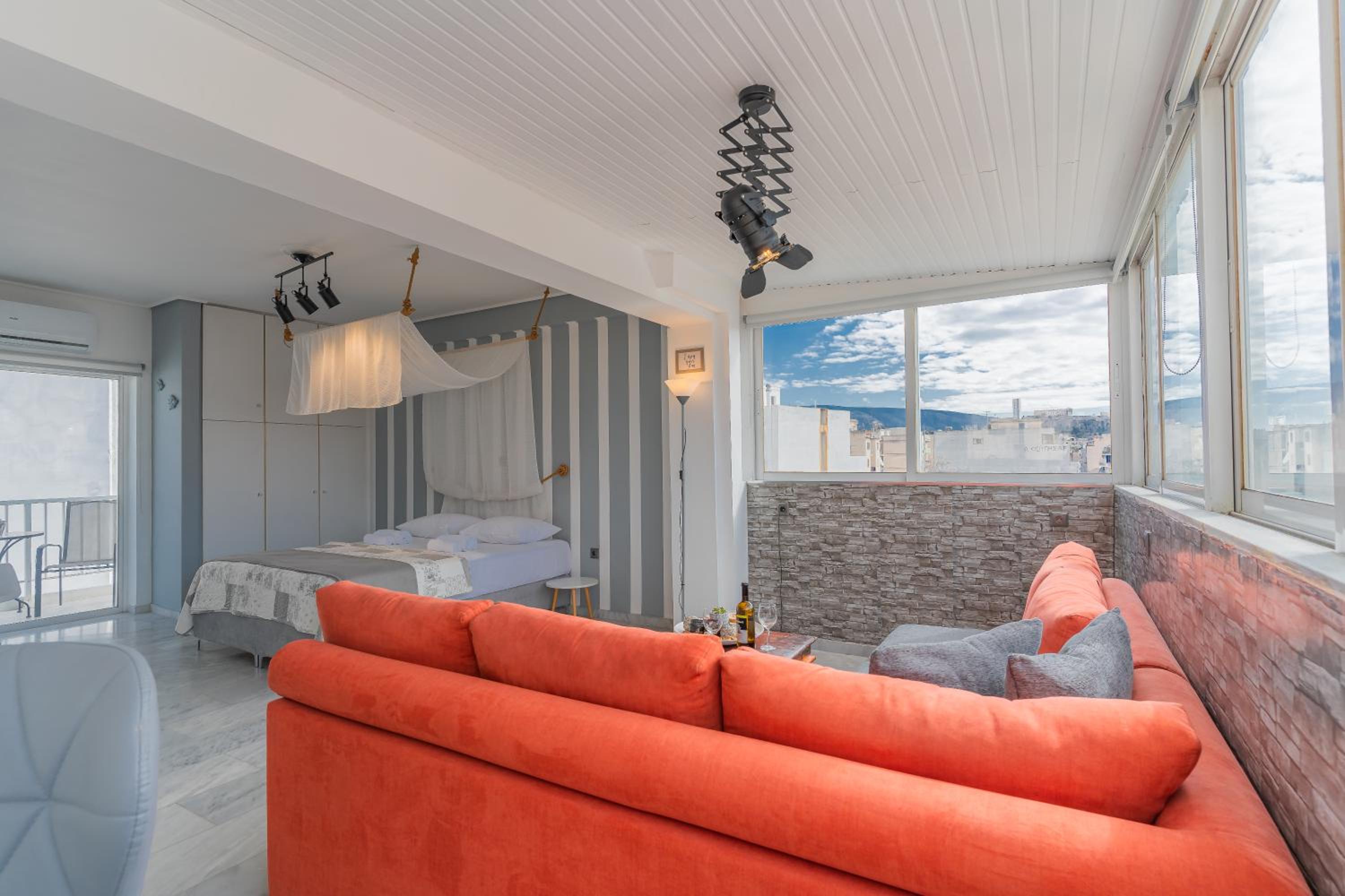 AcroLofts M62