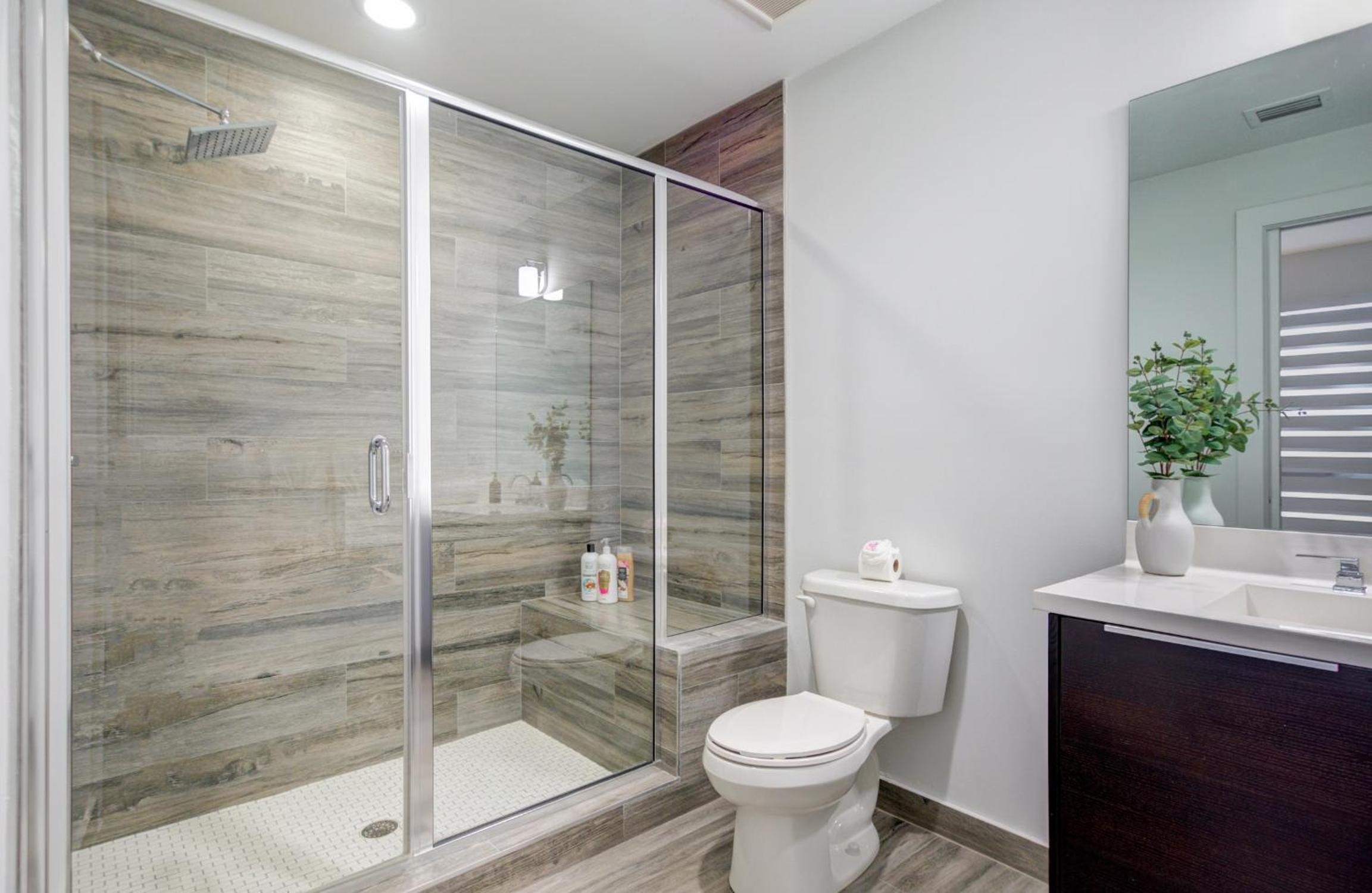 Modern 3BR PH with Rooftop Plunge Pool in Miami