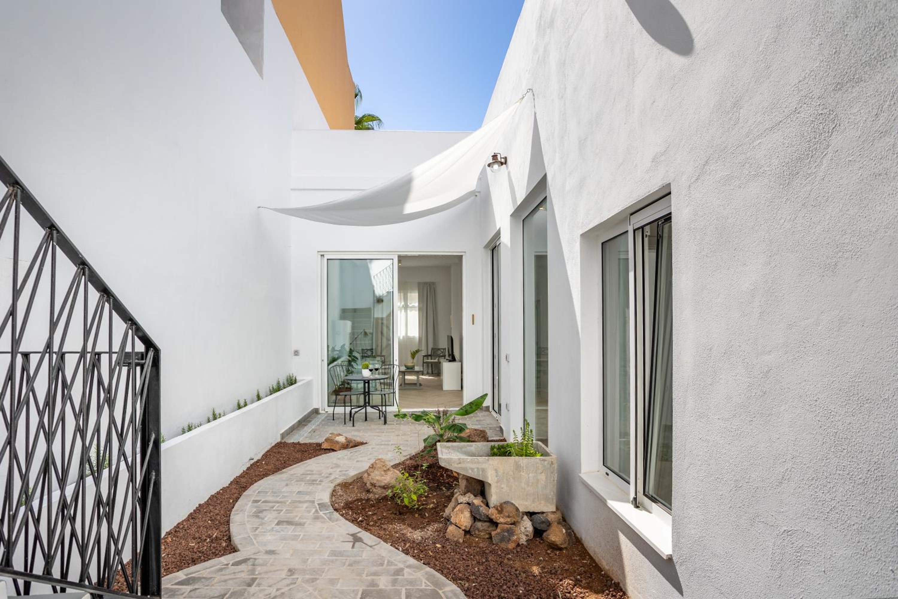 Quinta Colonial by VivvaHomes