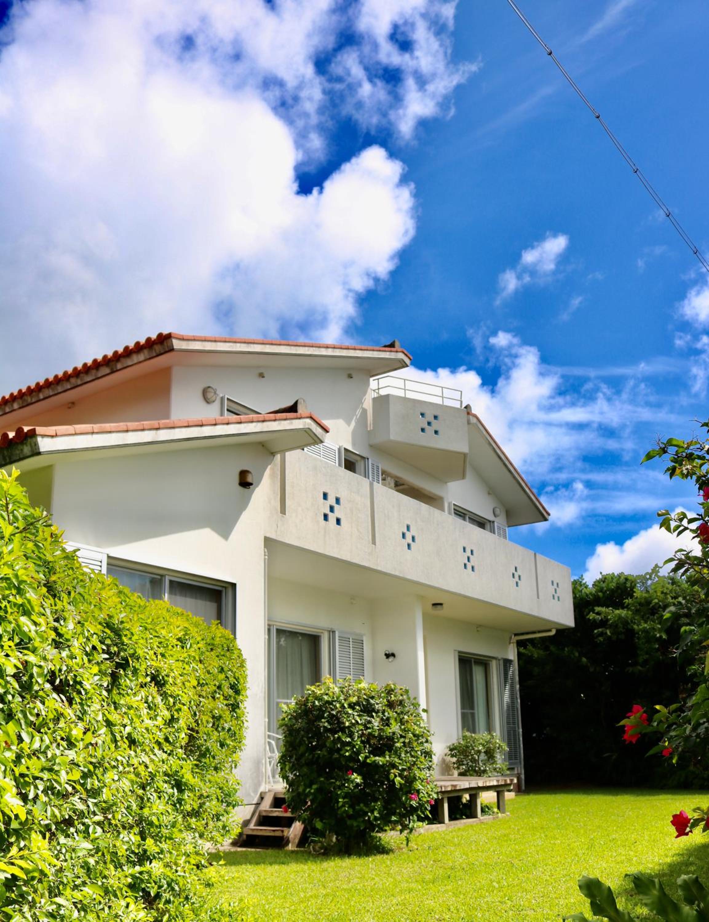 Branches Villa Kabira