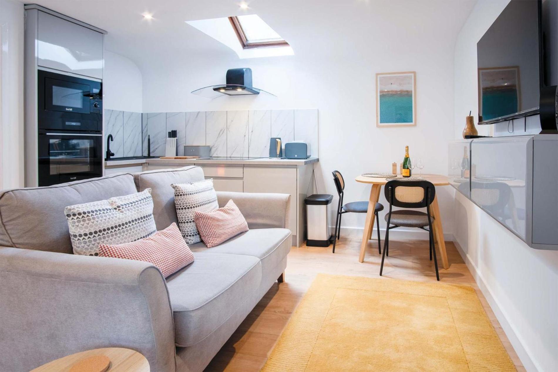 The Lobster Pot - 1 Bedroom Apartment - Tenby