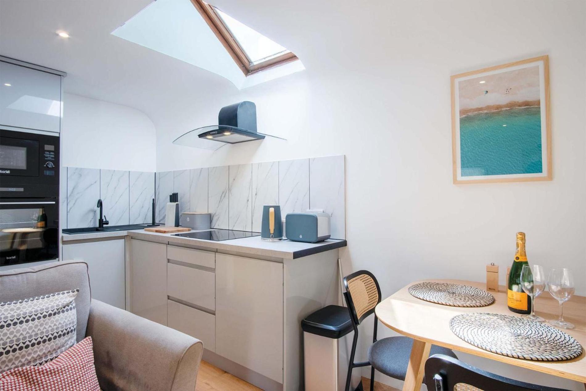 The Lobster Pot - 1 Bedroom Apartment - Tenby