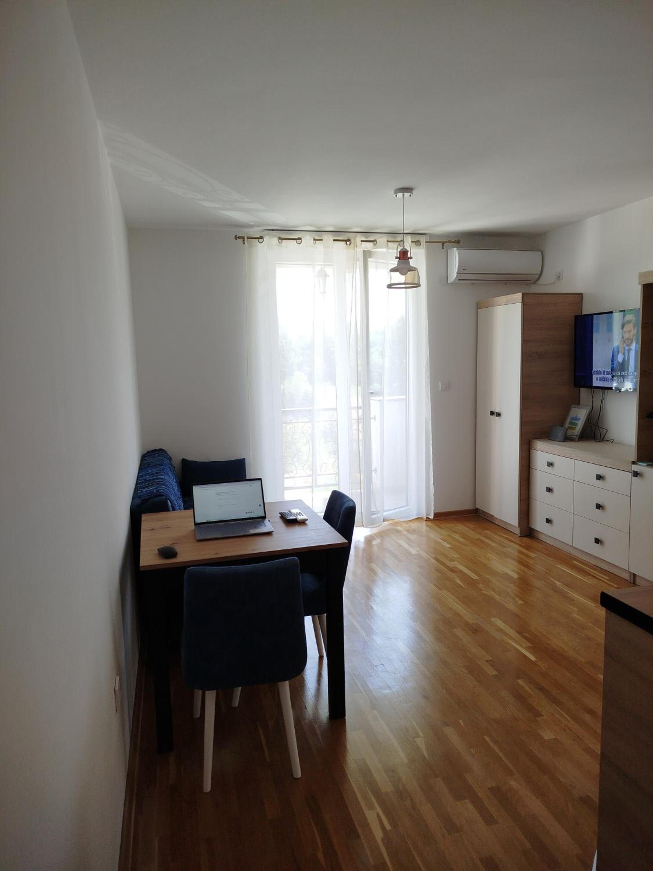 Apartman Vetar s Goča view 5