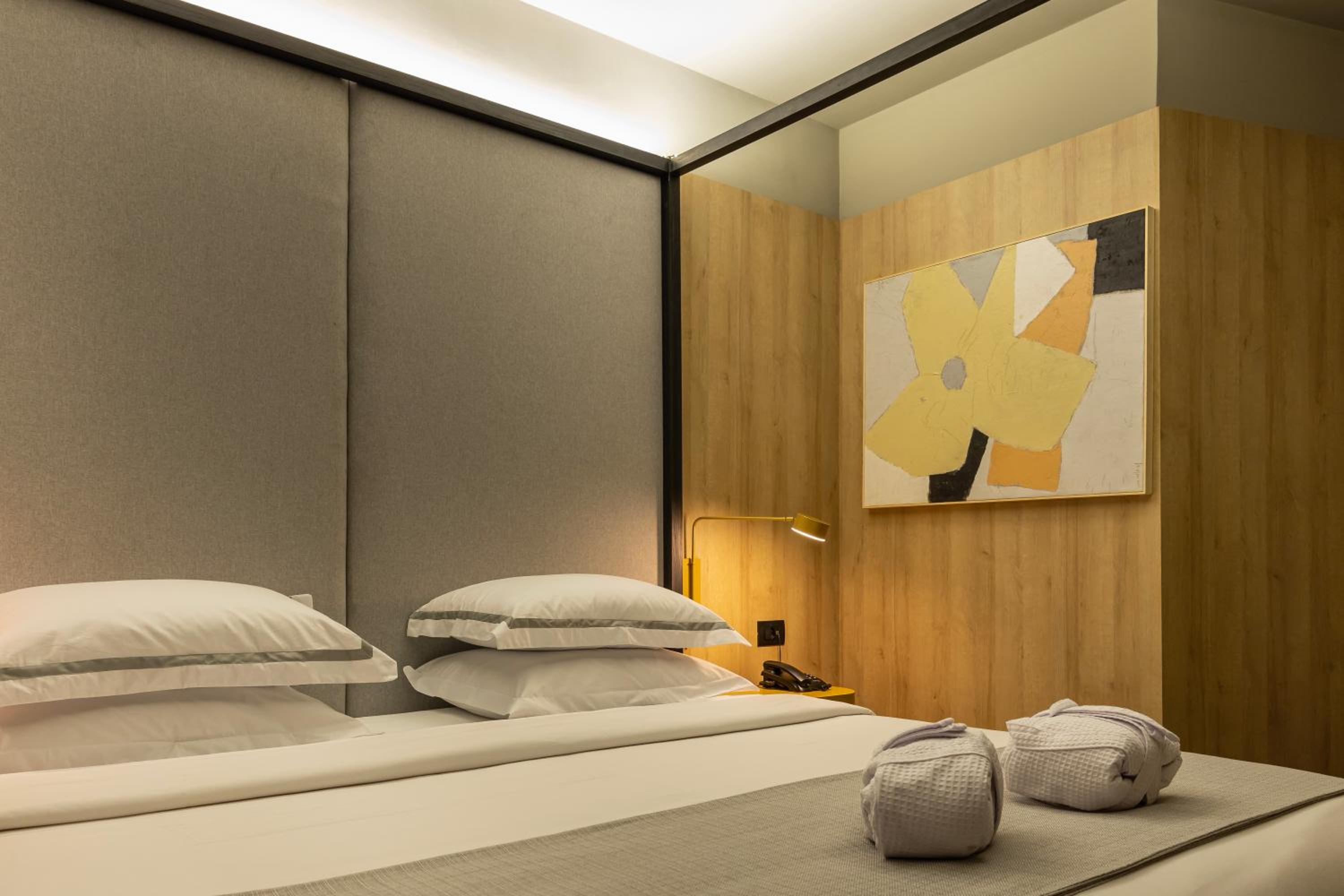 Momax Hotel