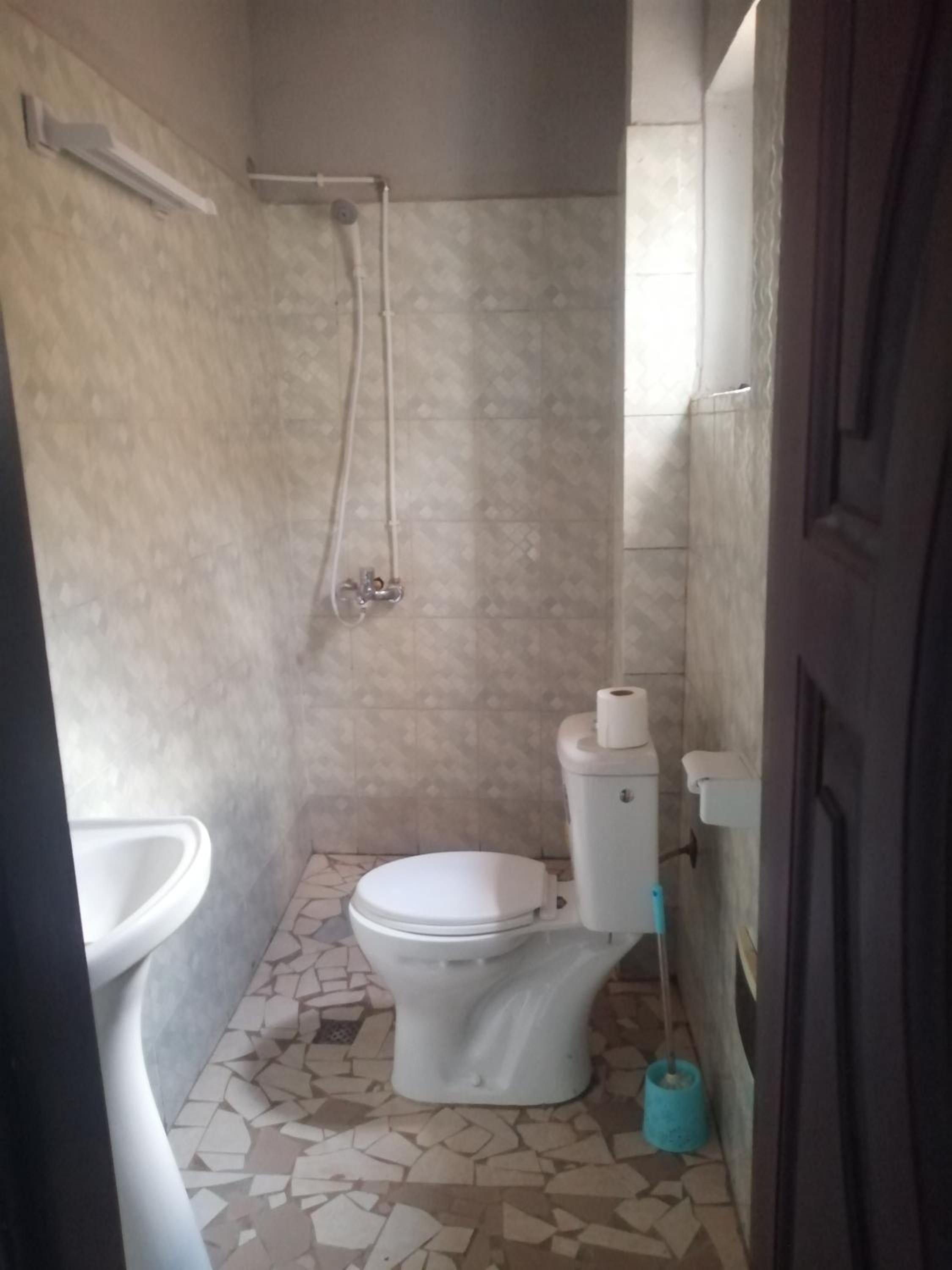 Bel appartement meublé en centre-ville de Bertoua