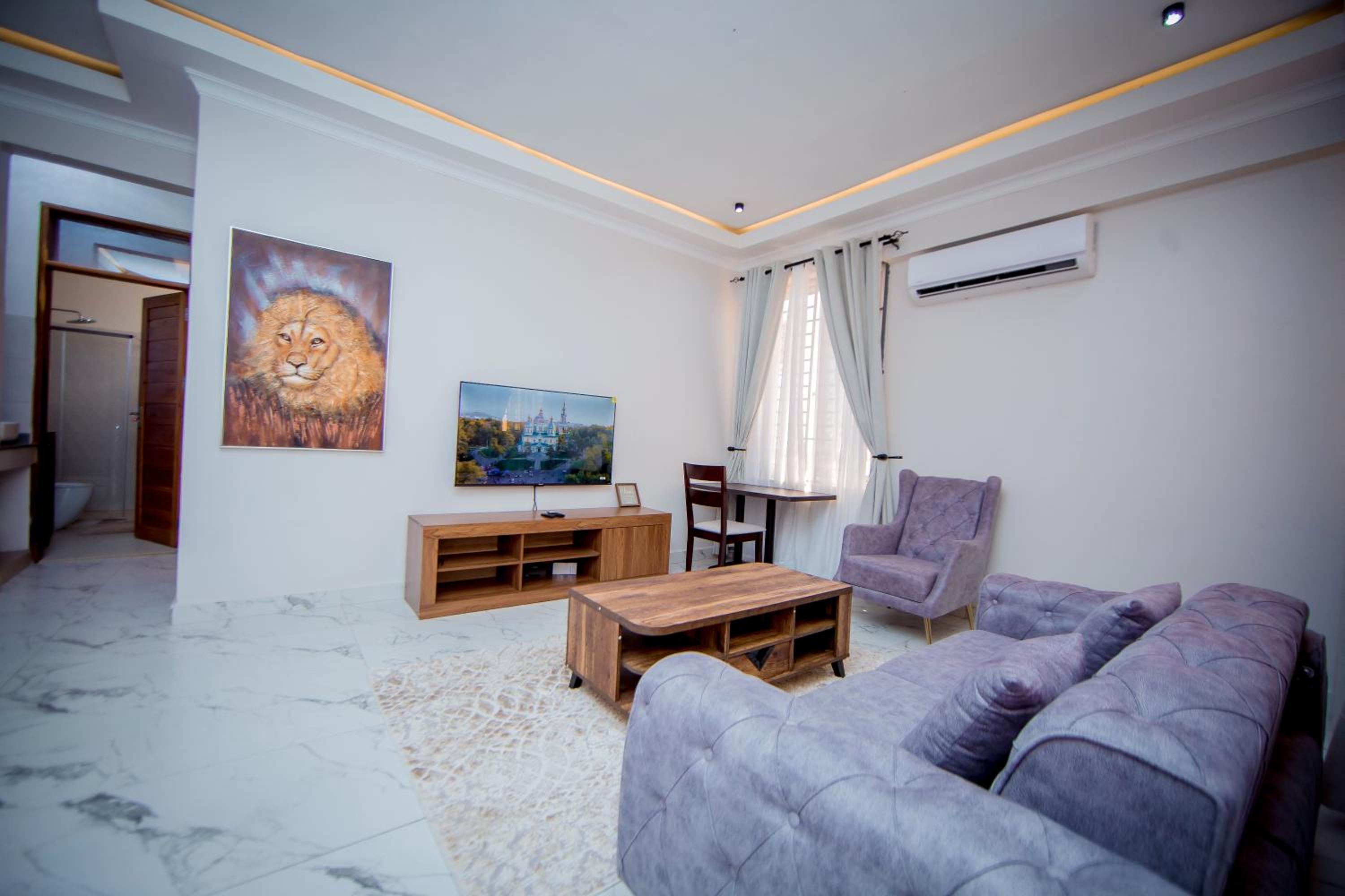 JEM Apartments