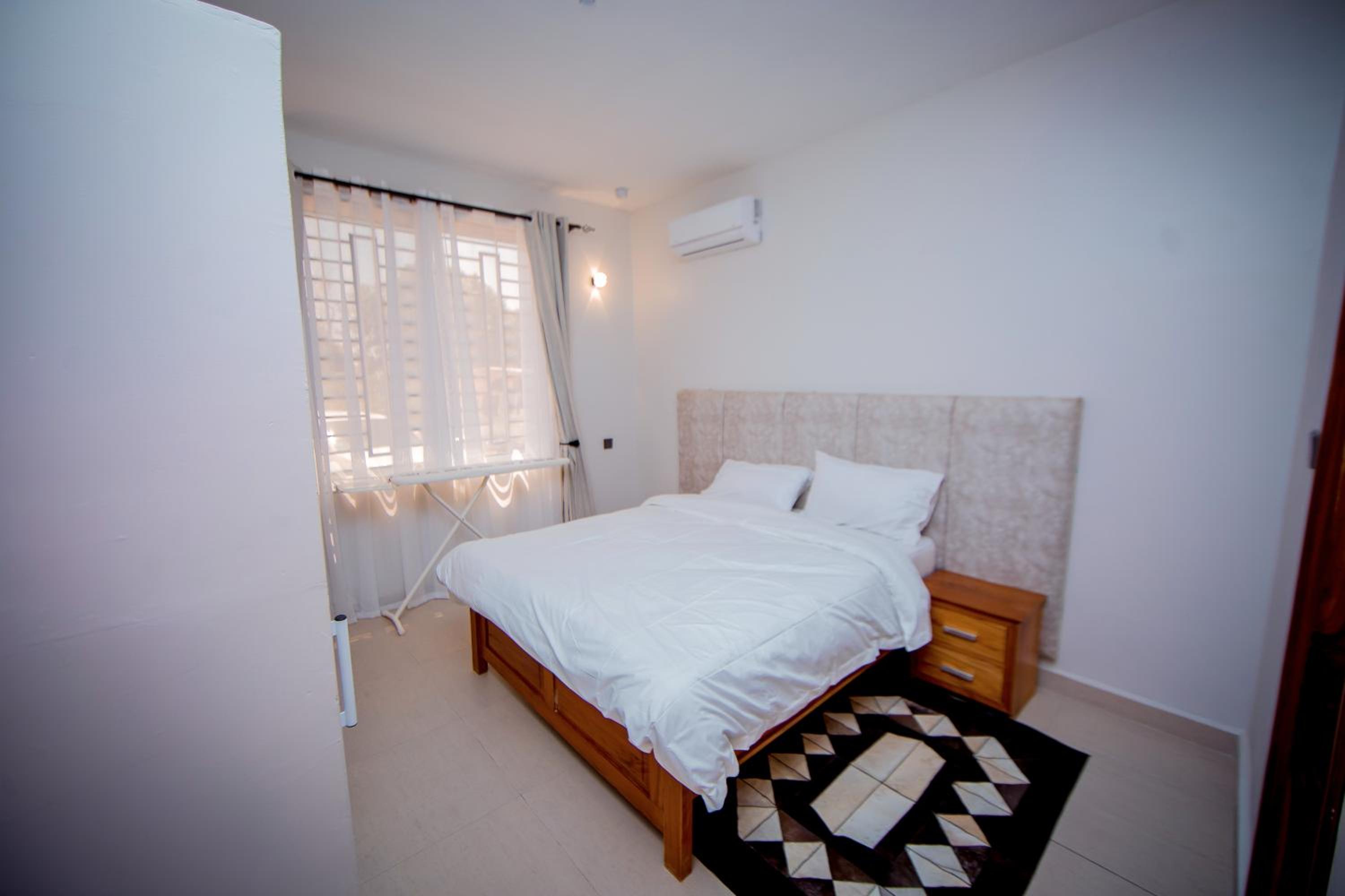 JEM Apartments
