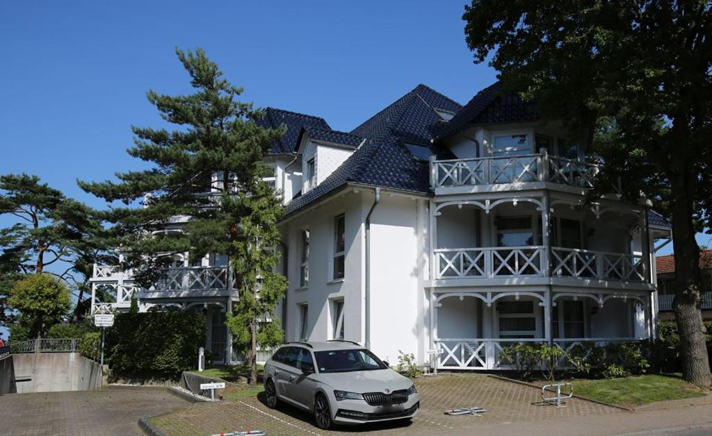 FeWo direkt am Strand , mit Balkon und seitlichem Meerblick, Haus Strelasund, Binz