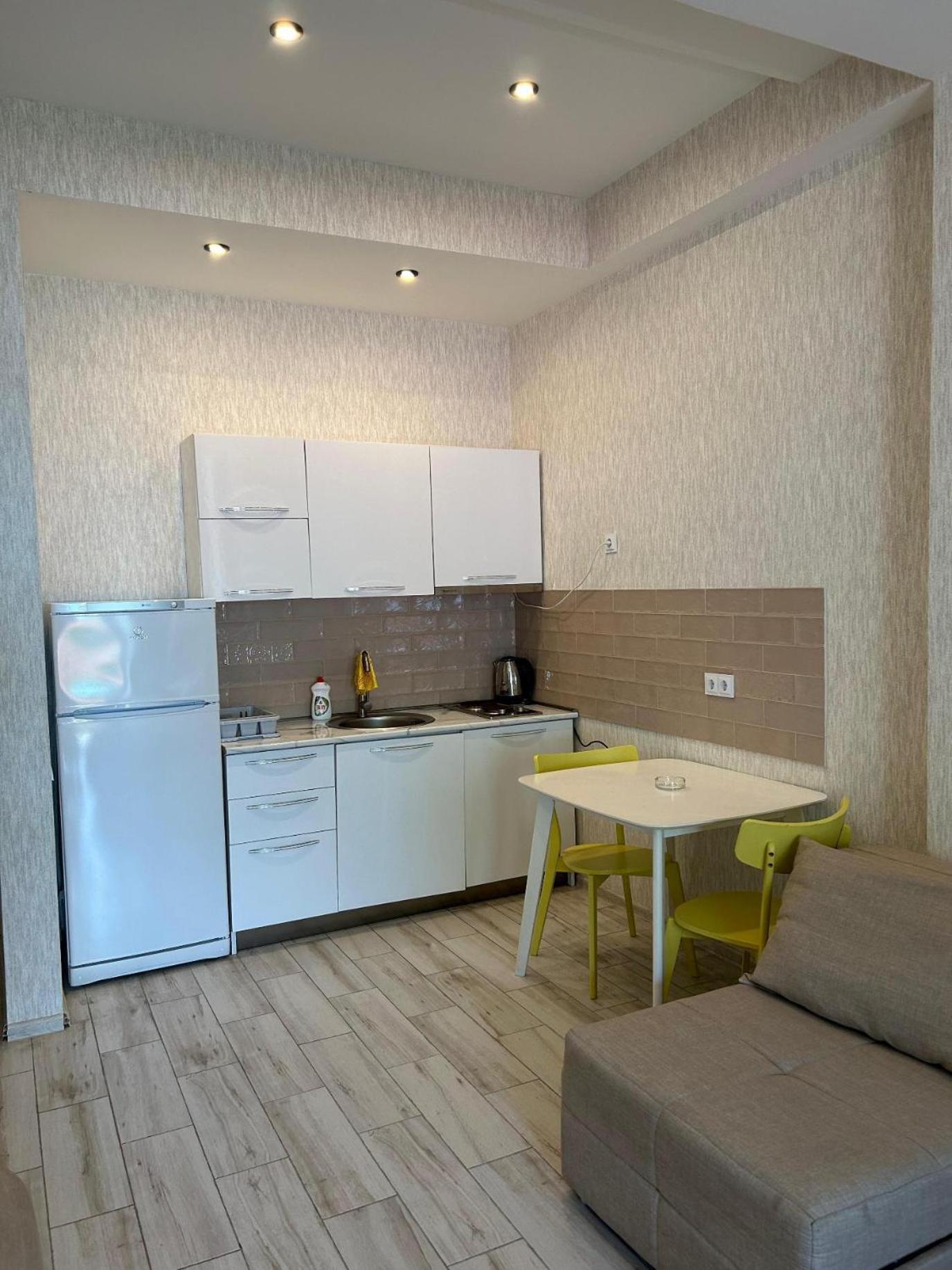 Decom Riviera